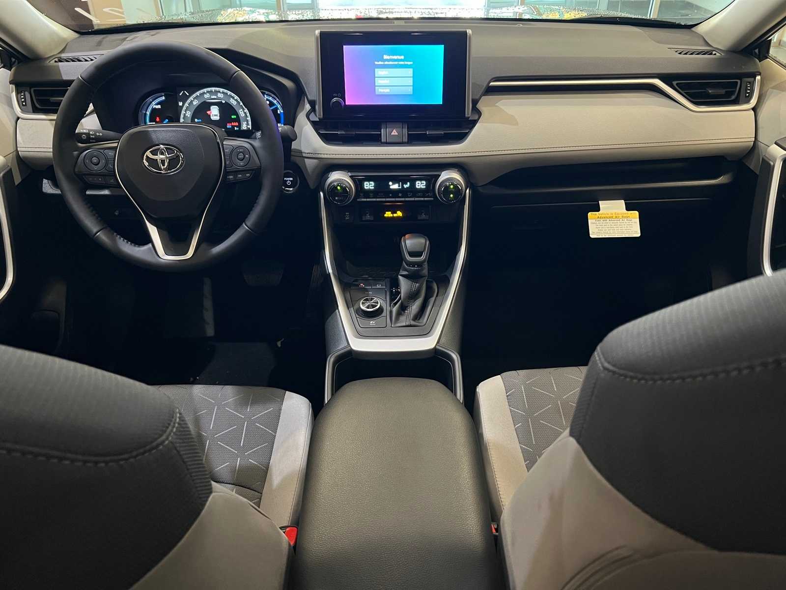 Thumbnail: 2025 Toyota RAV4 - 10