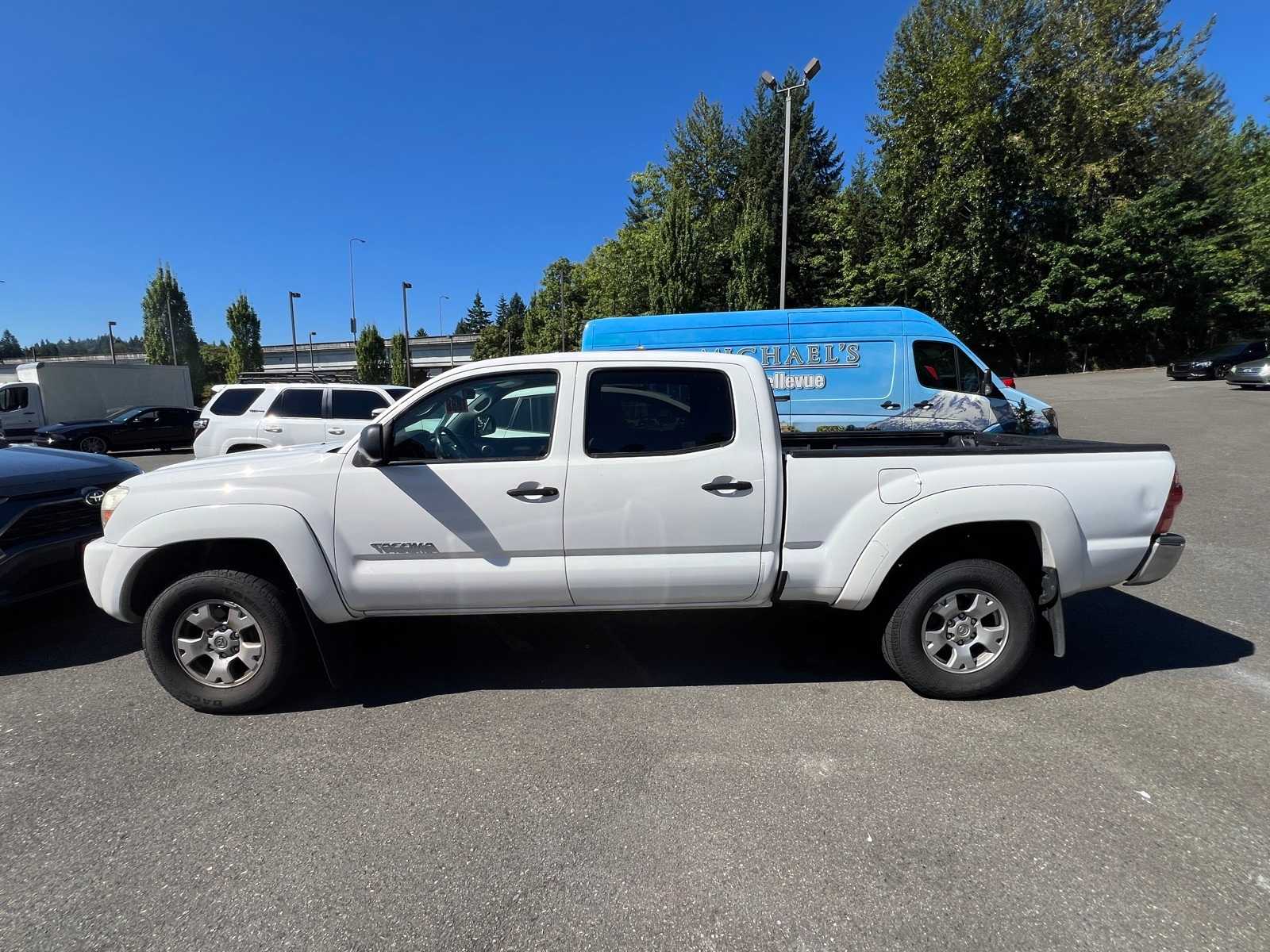 Thumbnail: 2006 Toyota Tacoma - 4