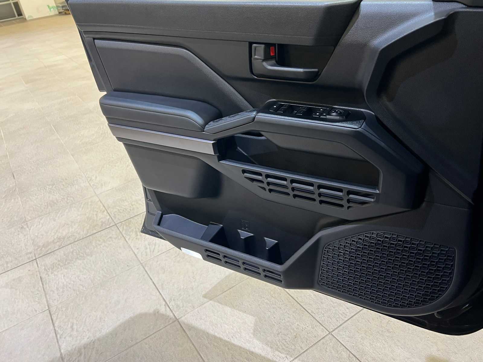 Thumbnail: 2025 Toyota 4Runner - 17