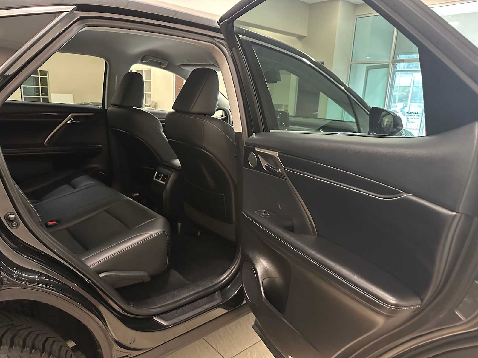 Thumbnail: 2021 Lexus RX - 28