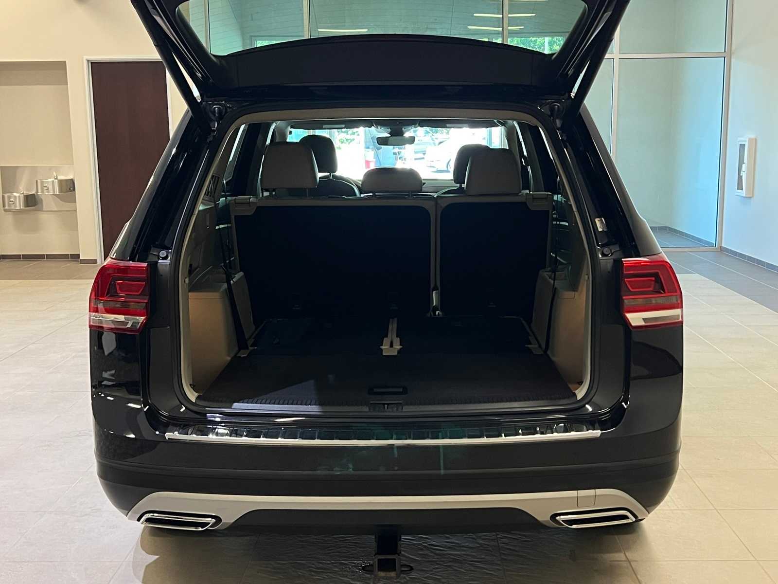 Thumbnail: 2018 Volkswagen Atlas - 28