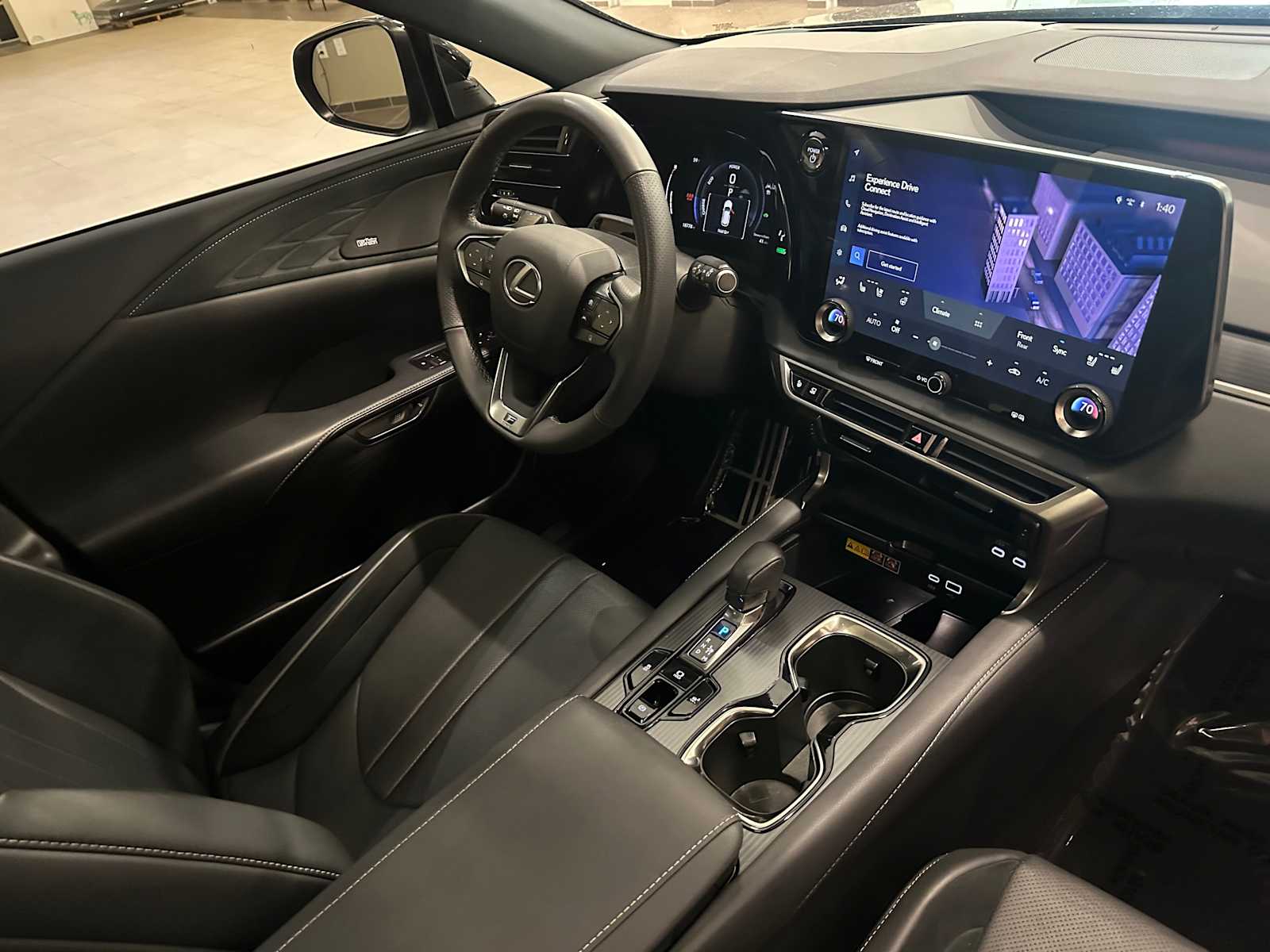 Thumbnail: 2024 Lexus RX - 29