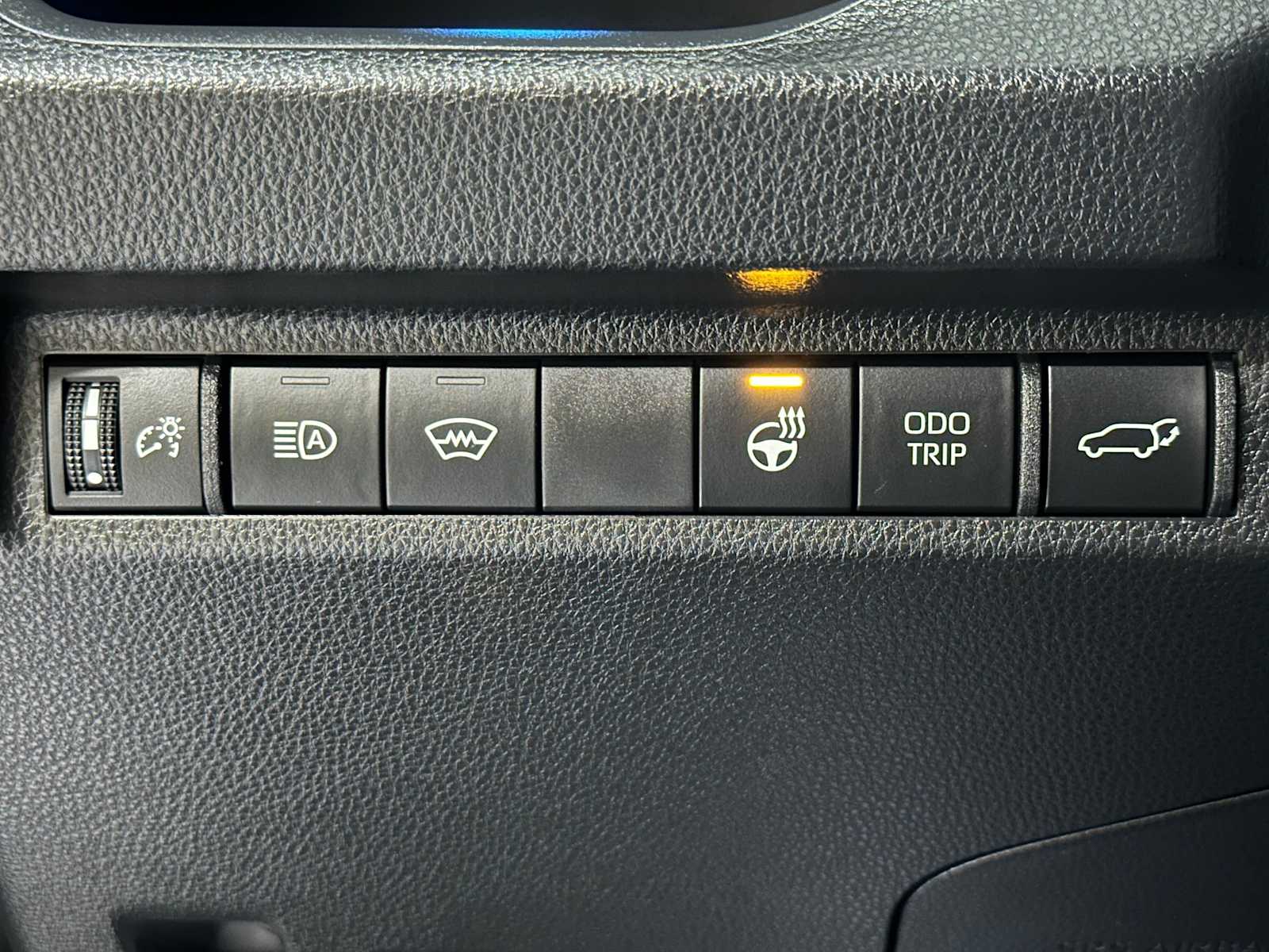 Thumbnail: 2025 Toyota RAV4 - 18