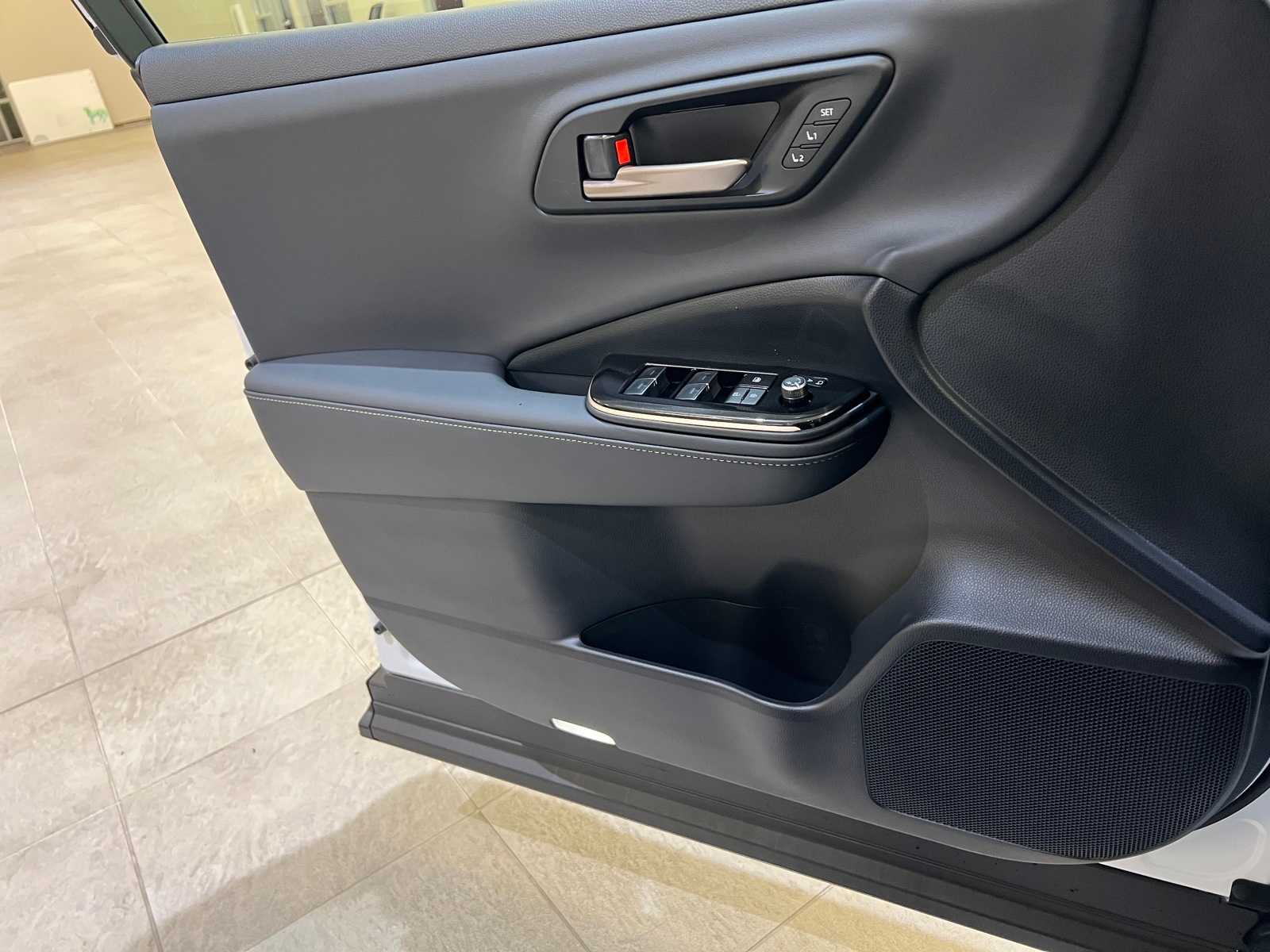 Thumbnail: 2026 Toyota Crown - 18