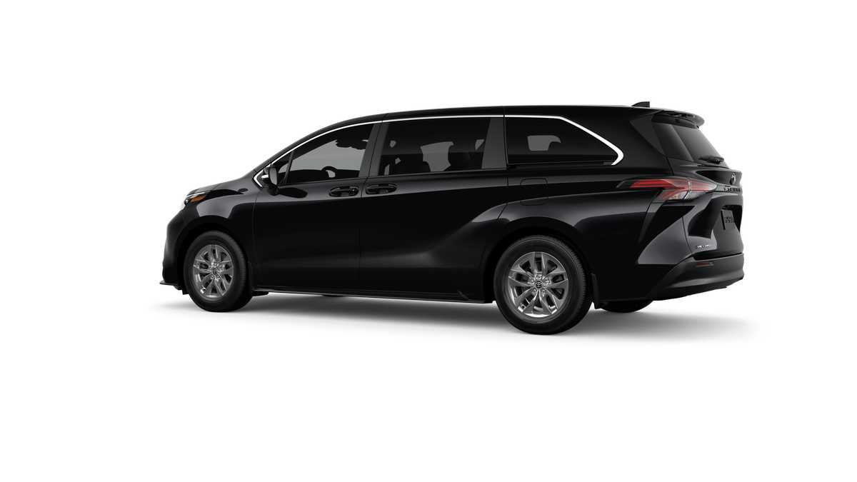 Thumbnail: 2026 Toyota Sienna - 5