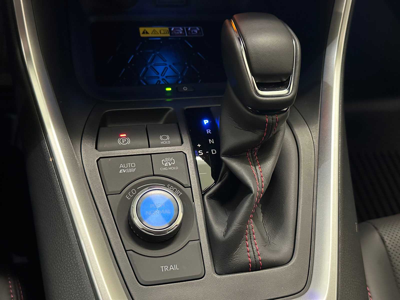 Thumbnail: 2025 Toyota RAV4 - 18