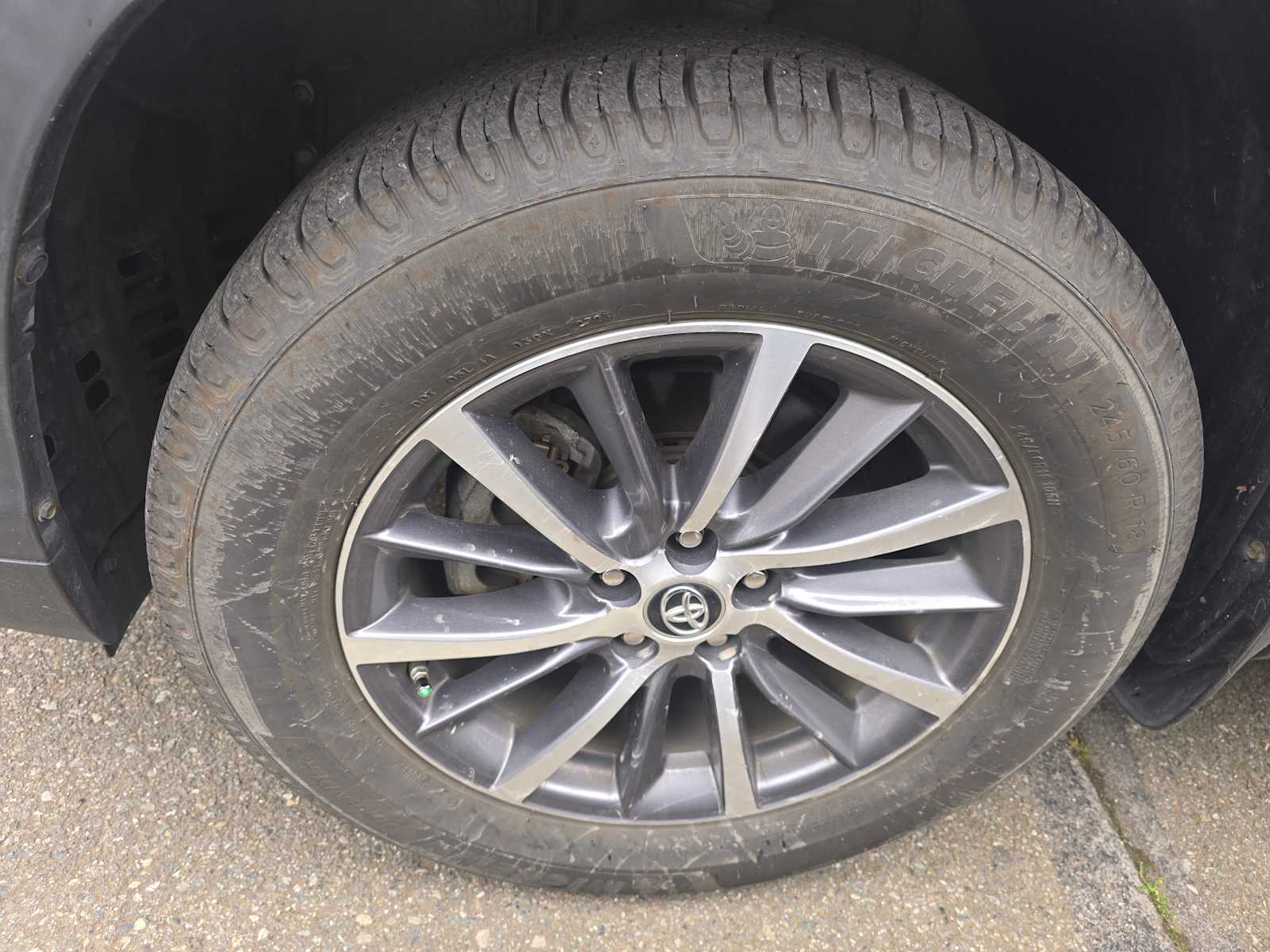 Thumbnail: 2019 Toyota Highlander - 4