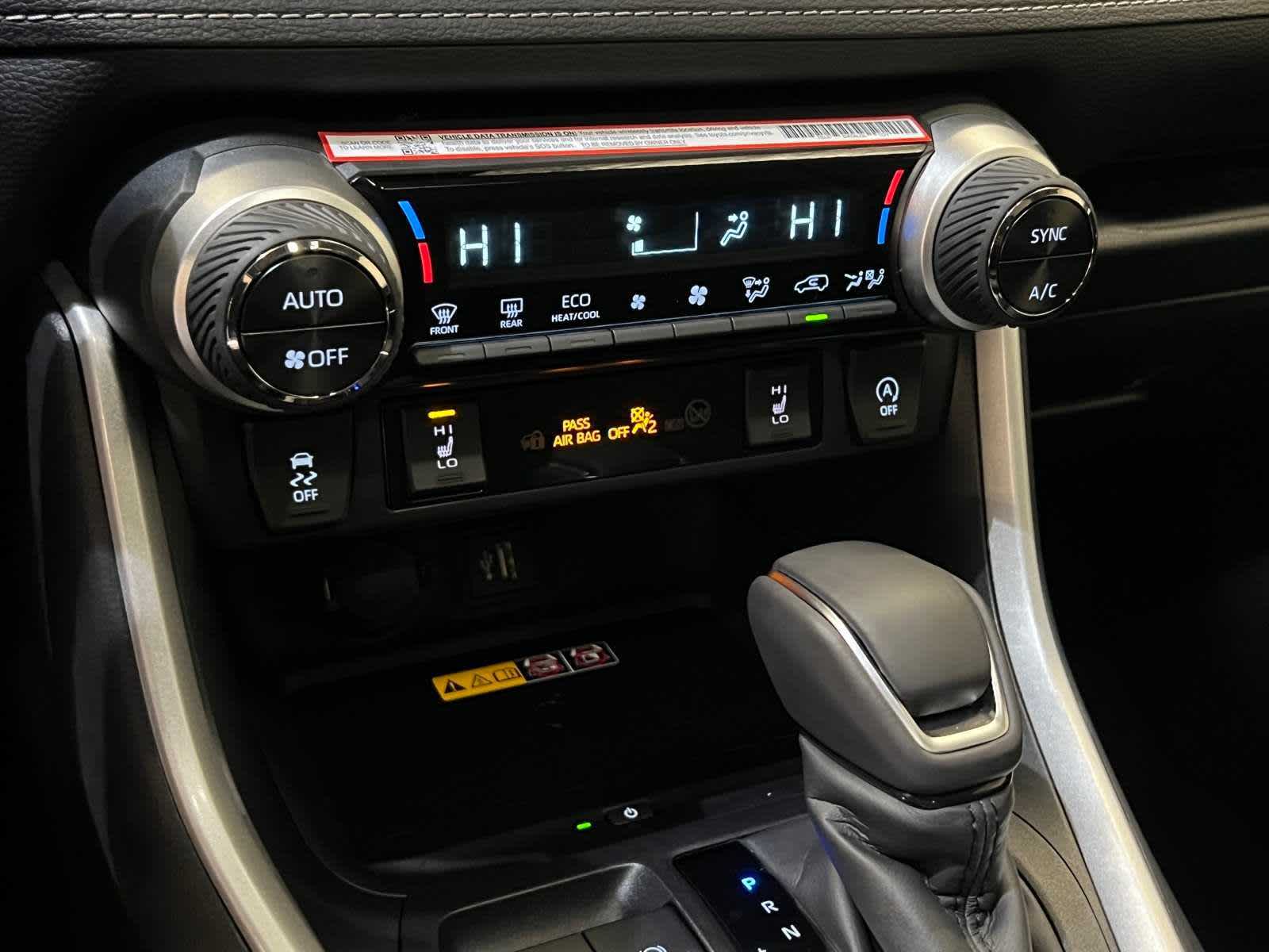 Thumbnail: 2025 Toyota RAV4 - 24