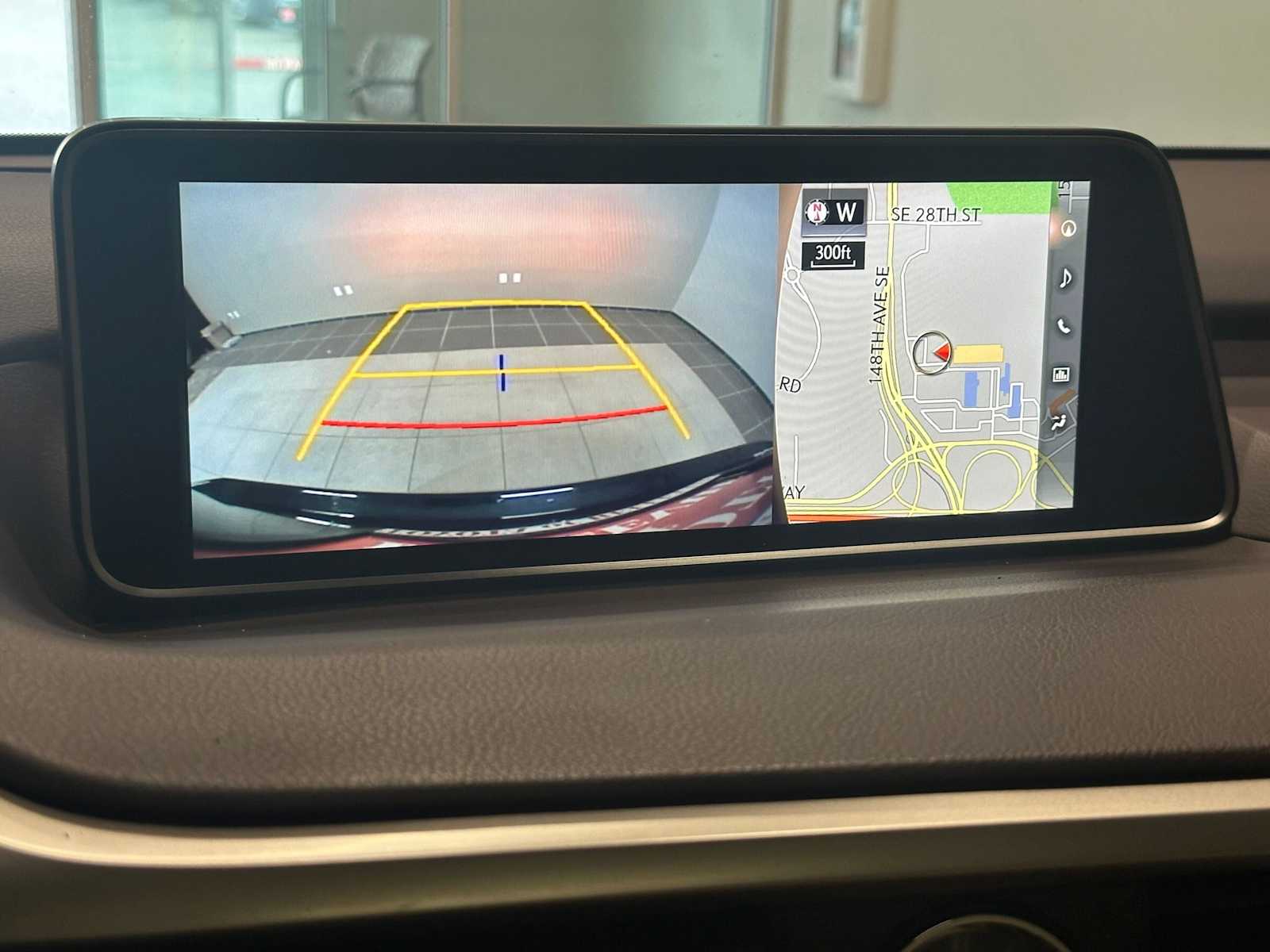 Thumbnail: 2016 Lexus RX - 13