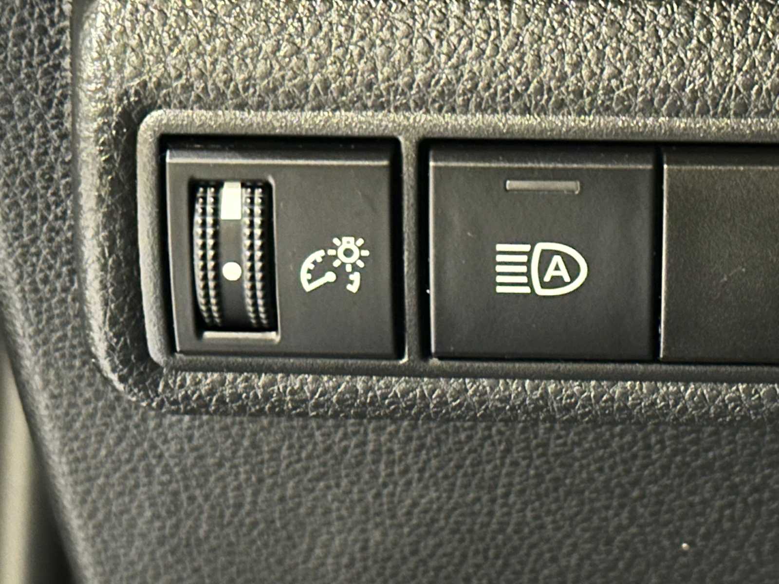 Thumbnail: 2022 Toyota Corolla - 17