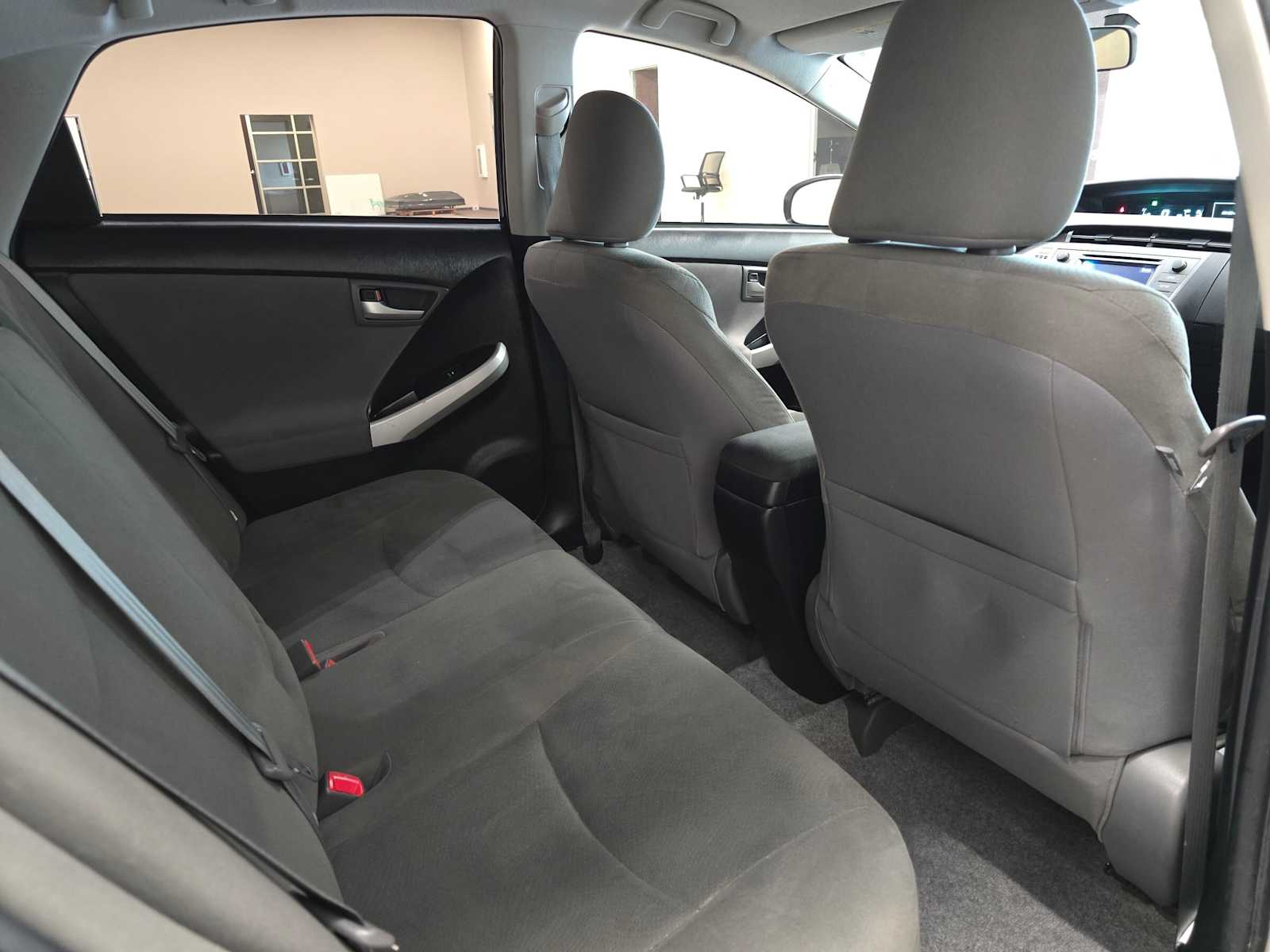 Thumbnail: 2013 Toyota Prius - 23