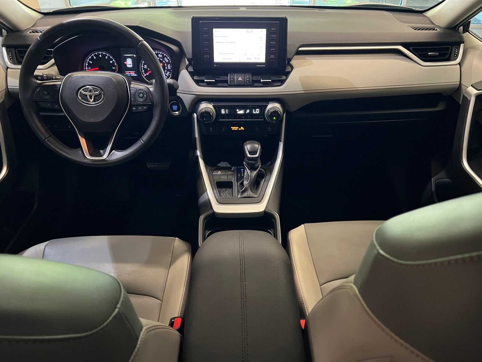 Thumbnail: 2021 Toyota RAV4 - 10