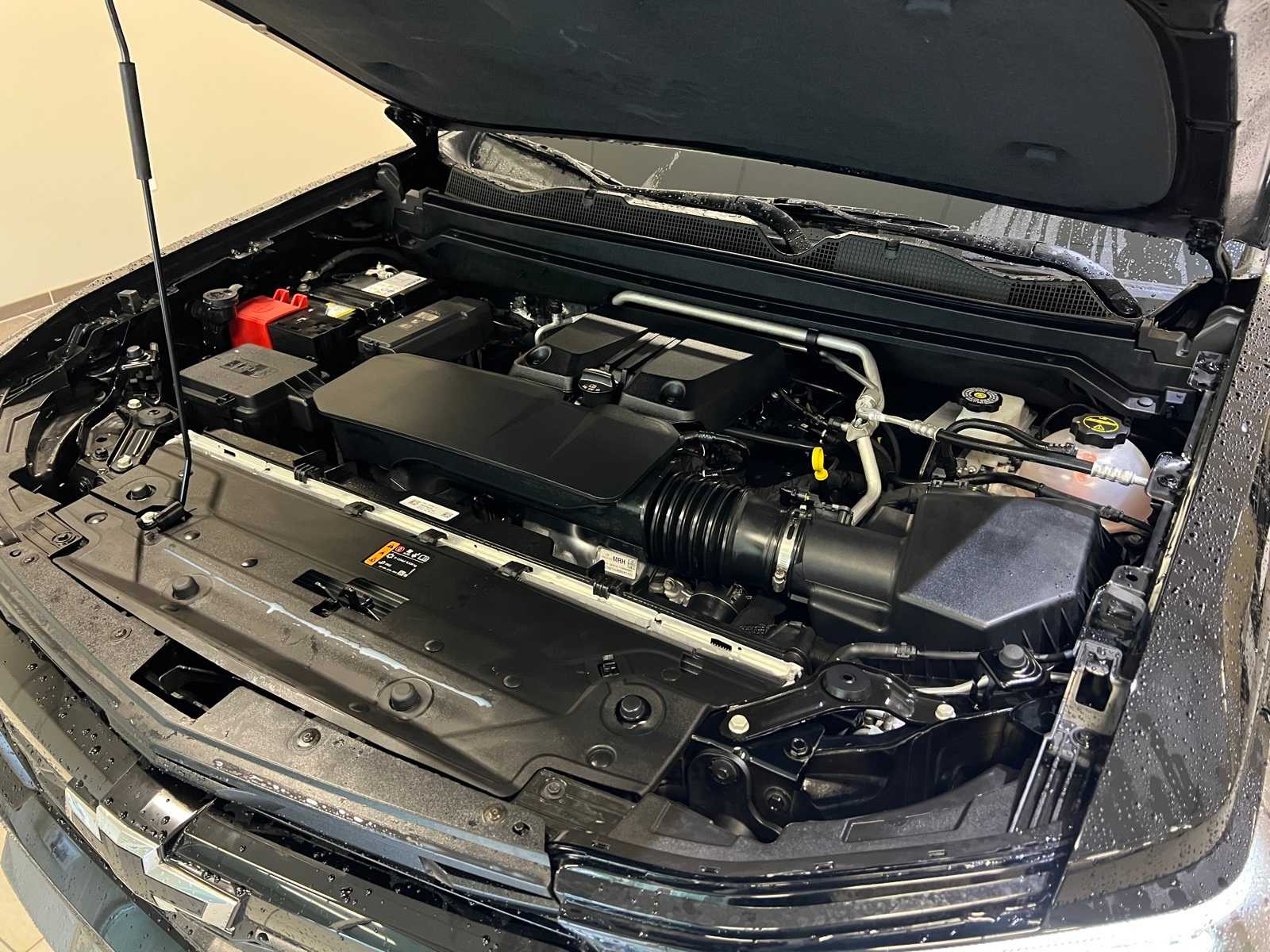 Thumbnail: 2024 Chevrolet Colorado - 9