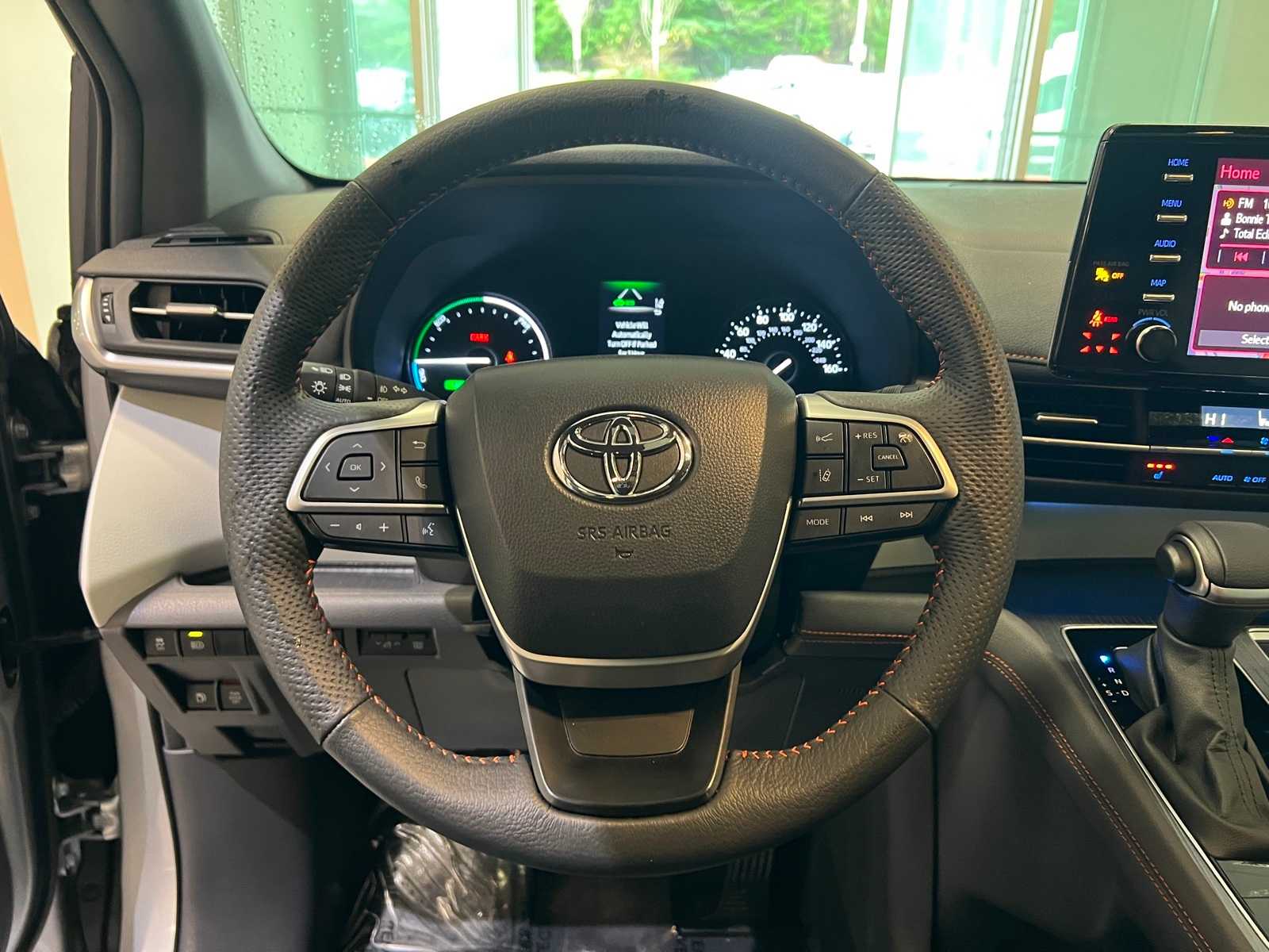 Thumbnail: 2024 Toyota Sienna - 22