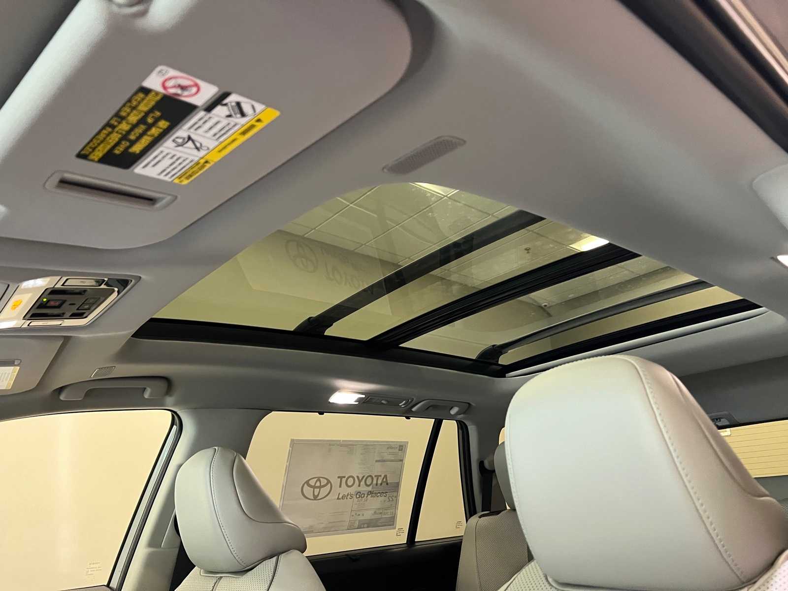 Thumbnail: 2026 Toyota Grand Highlander - 17