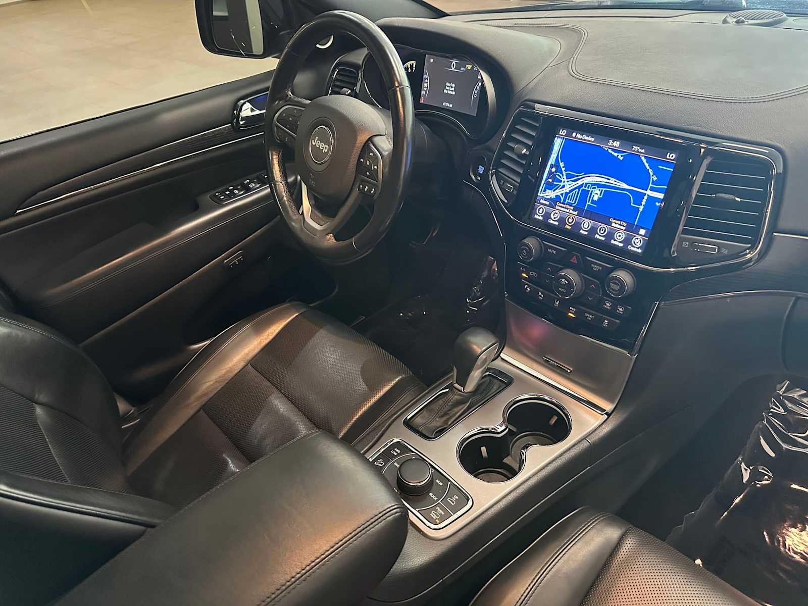 Thumbnail: 2020 Jeep Grand Cherokee - 31