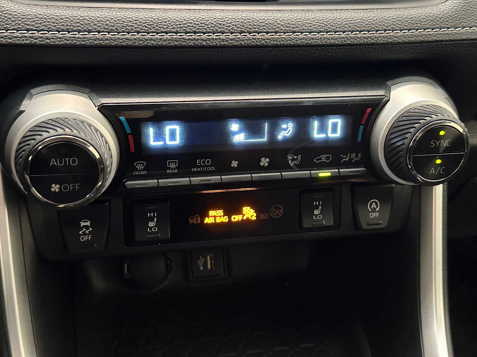 Thumbnail: 2023 Toyota RAV4 - 15