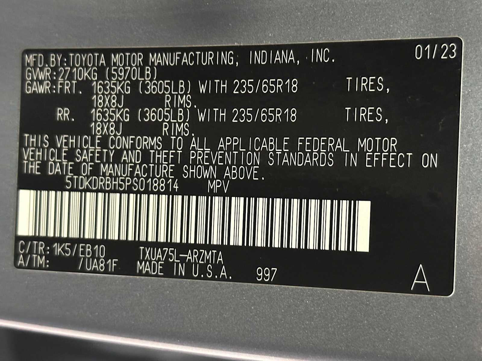 Thumbnail: 2023 Toyota Highlander - 32