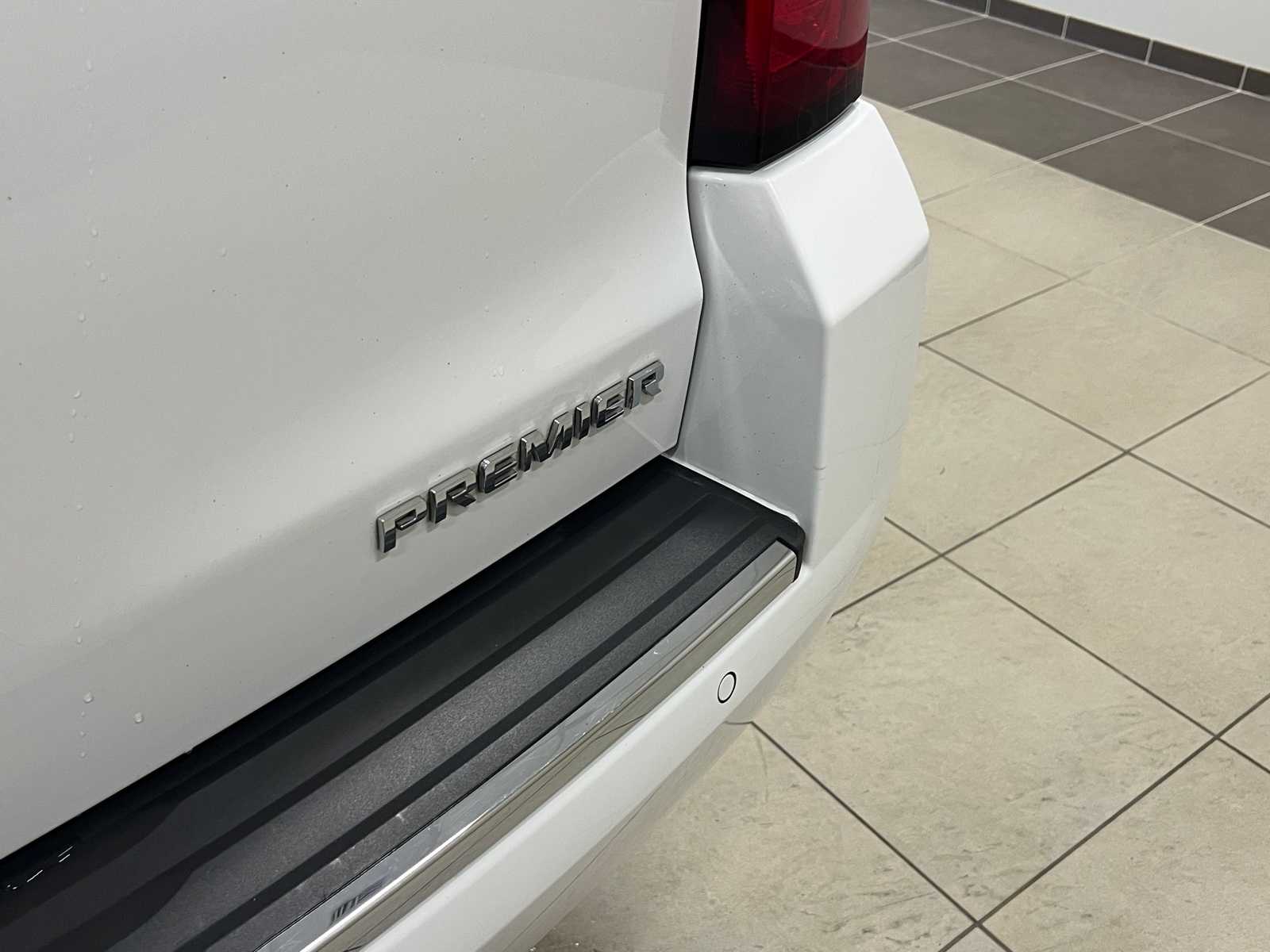 Thumbnail: 2020 Chevrolet Tahoe - 6