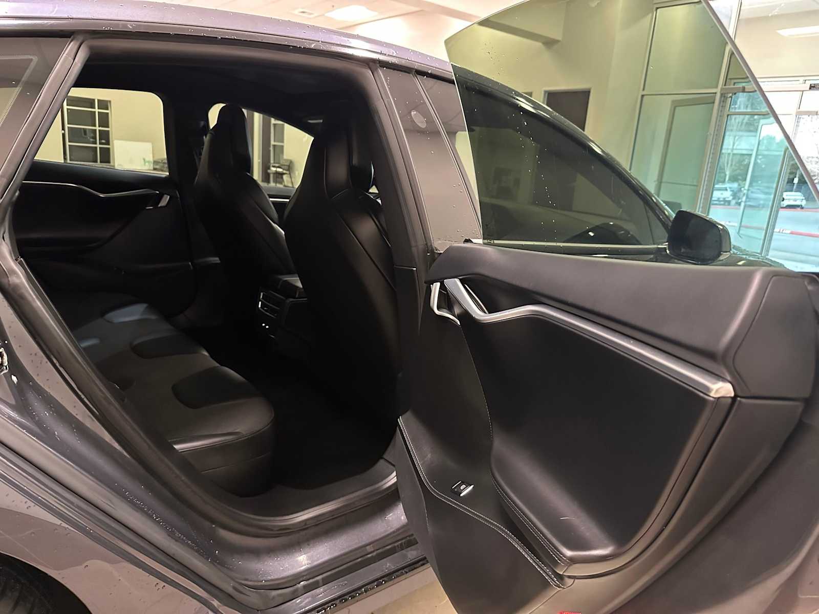 Thumbnail: 2017 Tesla Model S - 29