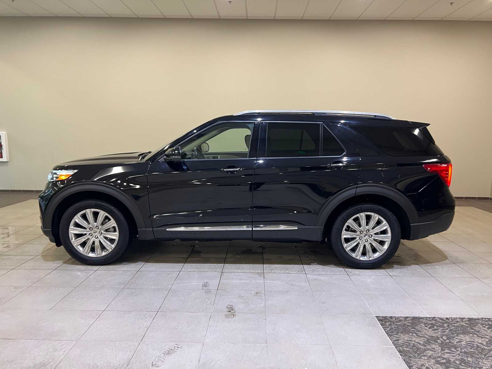 Thumbnail: 2020 Ford Explorer - 3