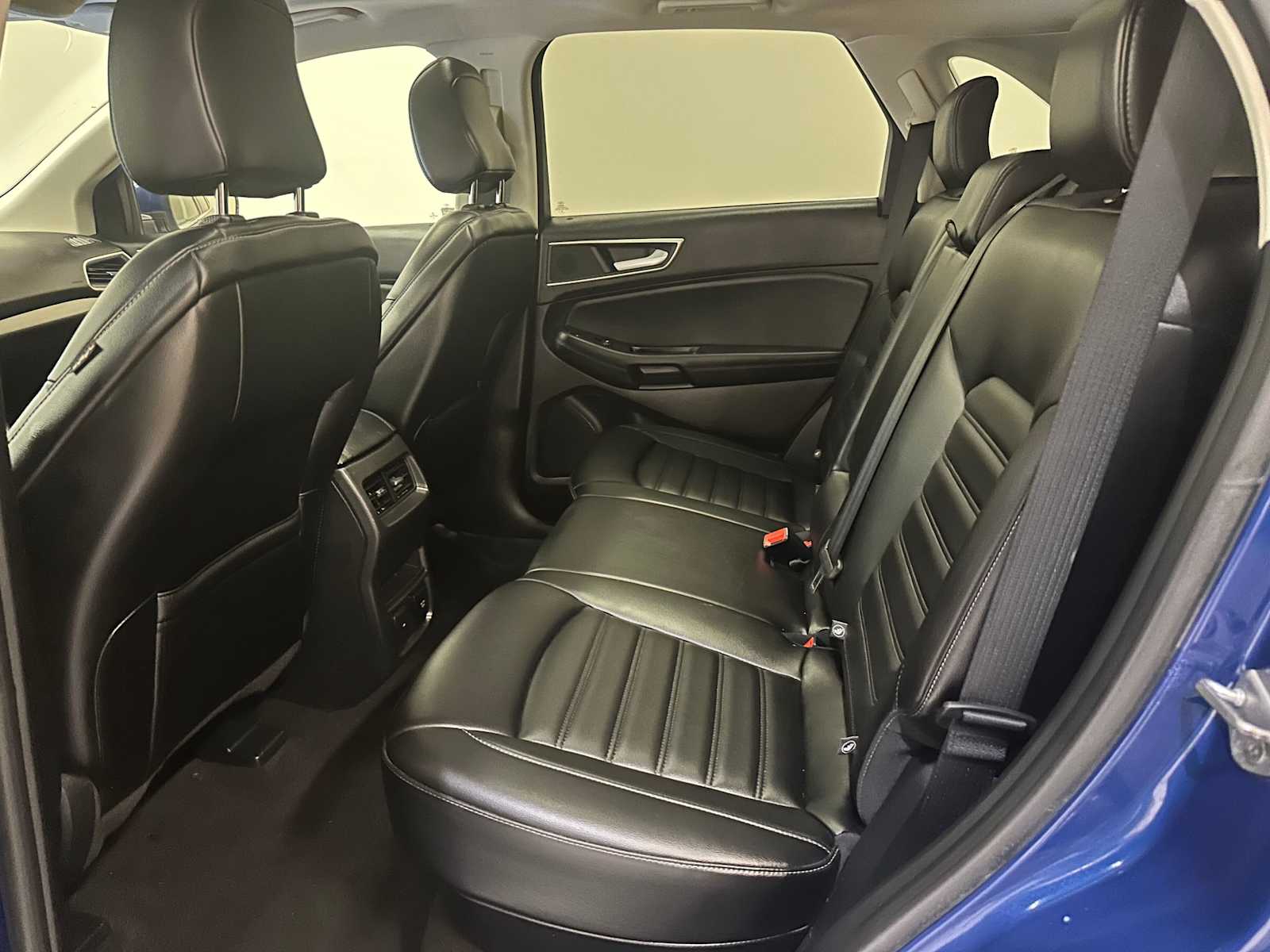 Thumbnail: 2020 Ford Edge - 25