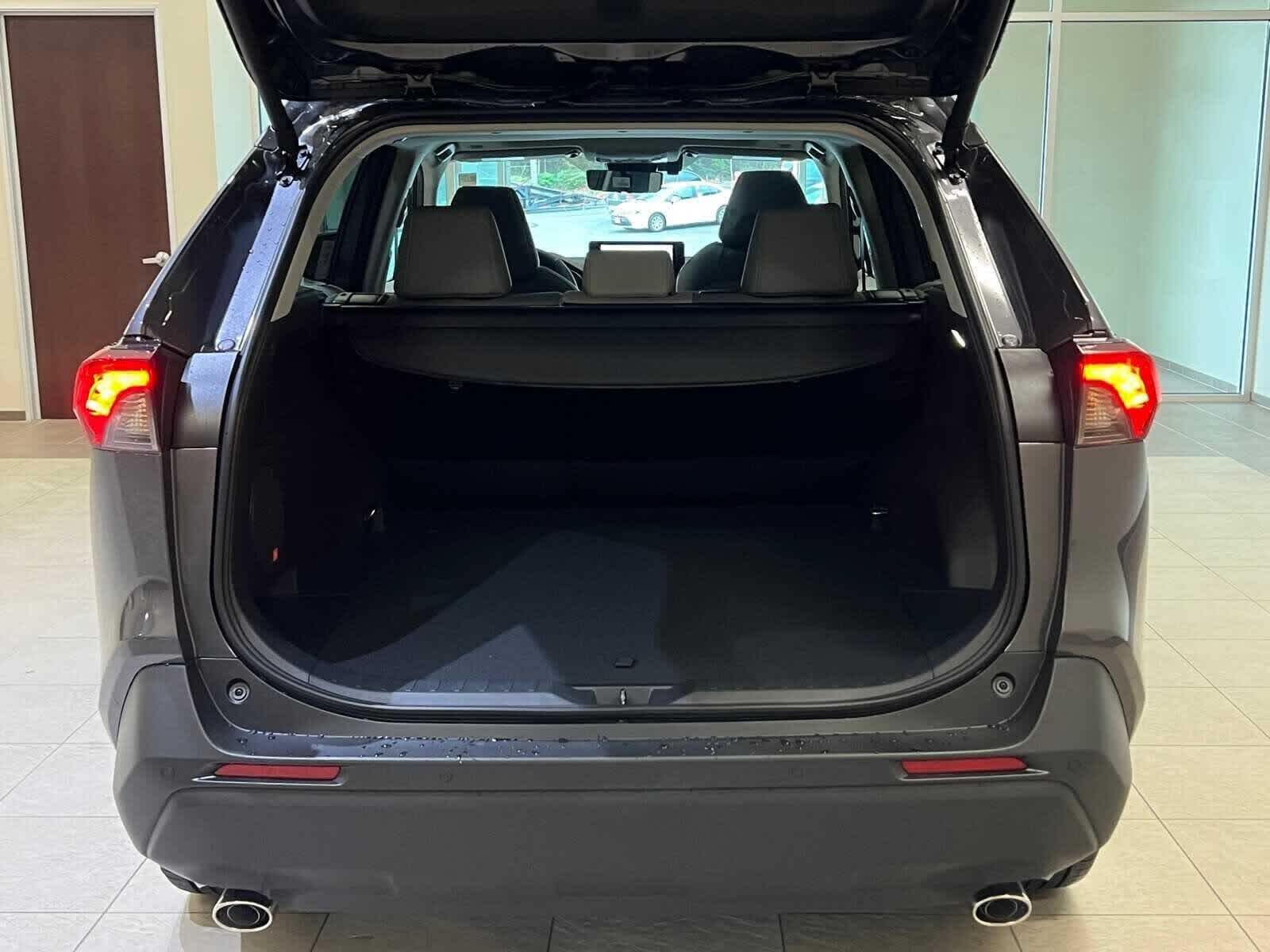 Thumbnail: 2025 Toyota RAV4 - 30