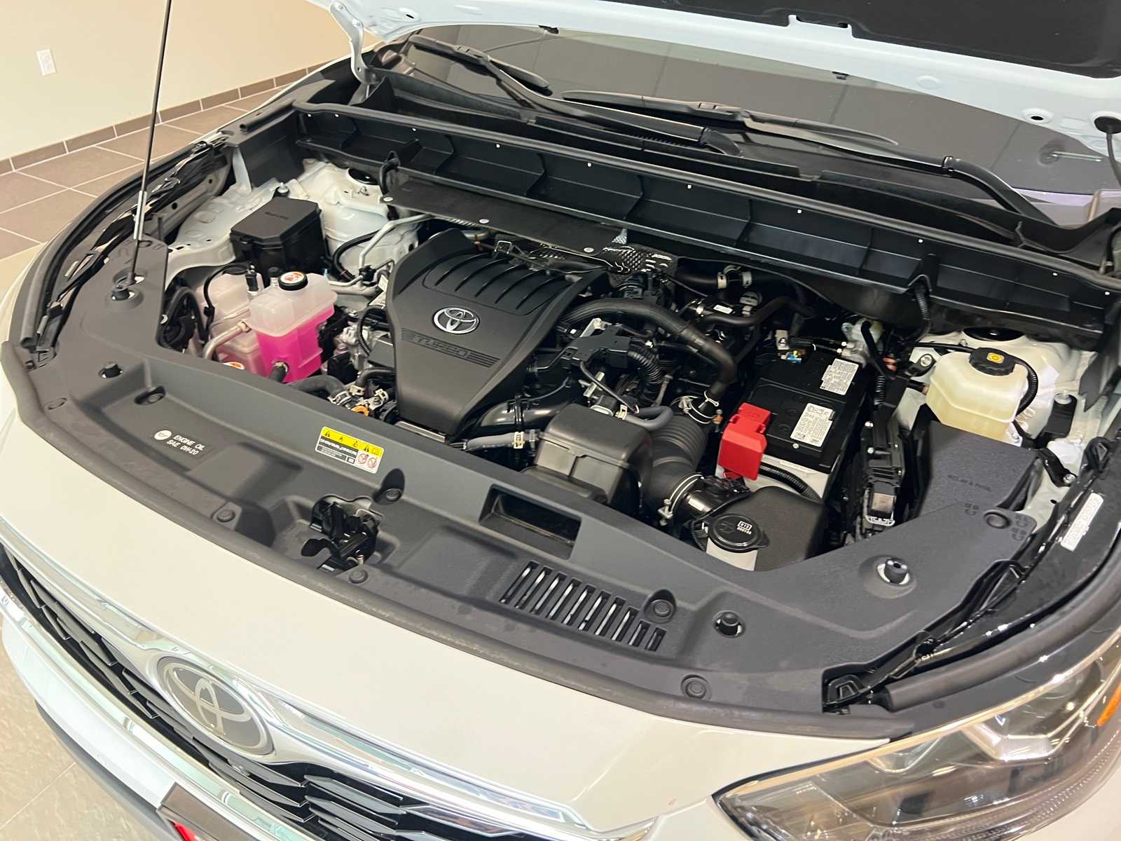 Thumbnail: 2024 Toyota Highlander - 9