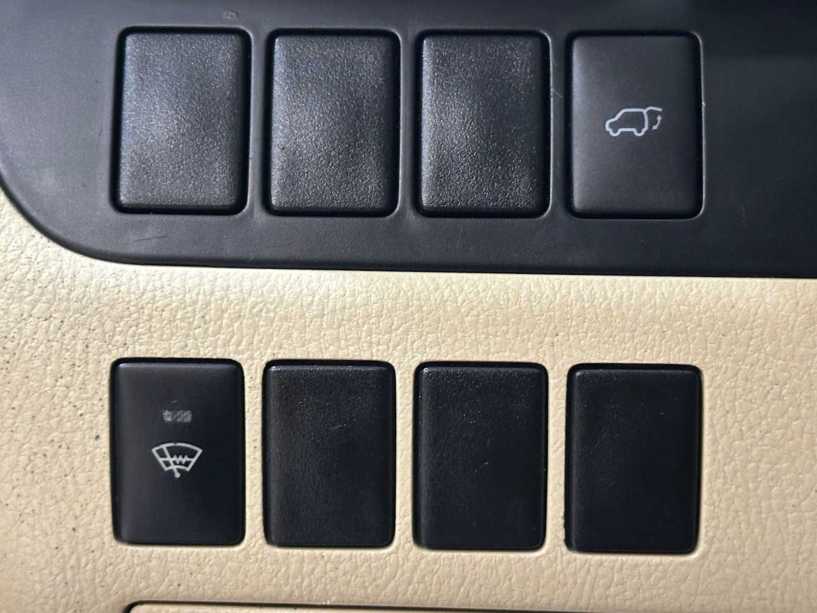 Thumbnail: 2015 Toyota Highlander - 20