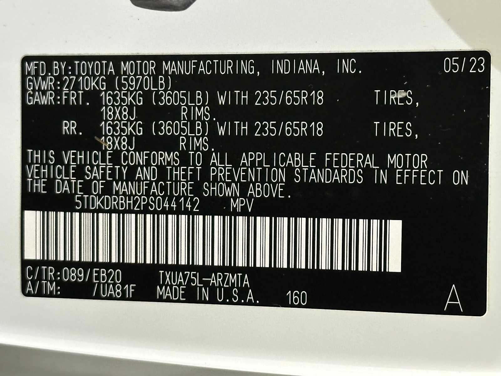 Thumbnail: 2023 Toyota Highlander - 32