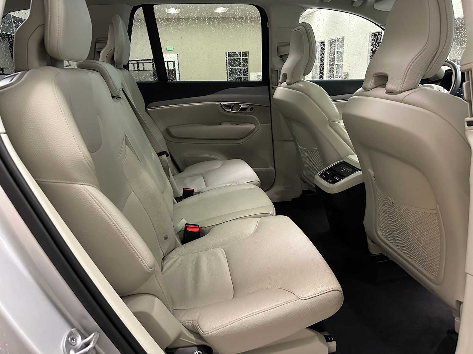 Thumbnail: 2022 Volvo XC90 - 27