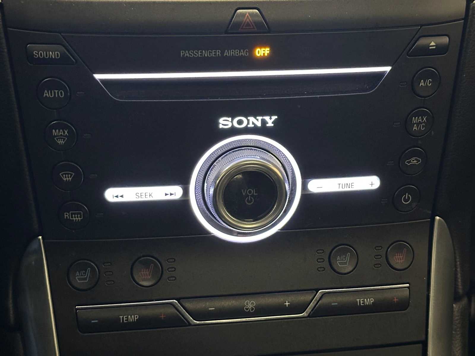 Thumbnail: 2017 Ford Edge - 24