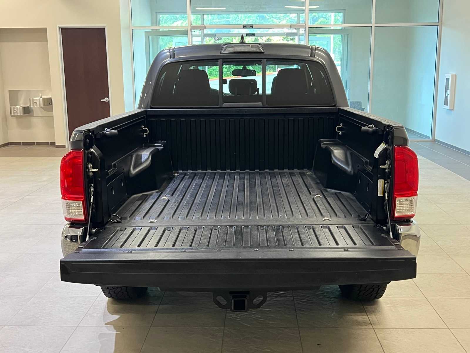 Thumbnail: 2017 Toyota Tacoma - 27