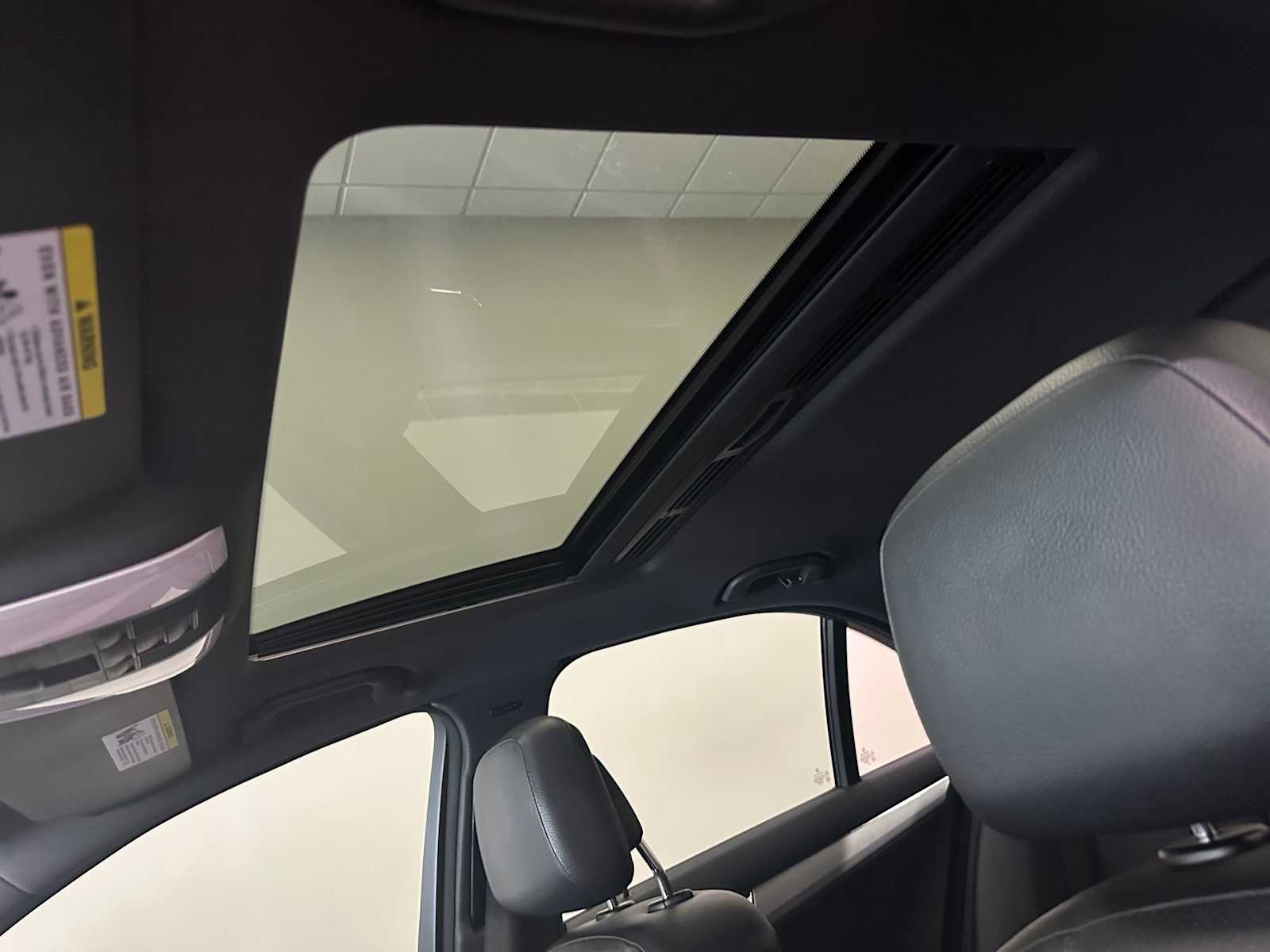 Thumbnail: 2008 Mercedes-Benz C-Class - 21