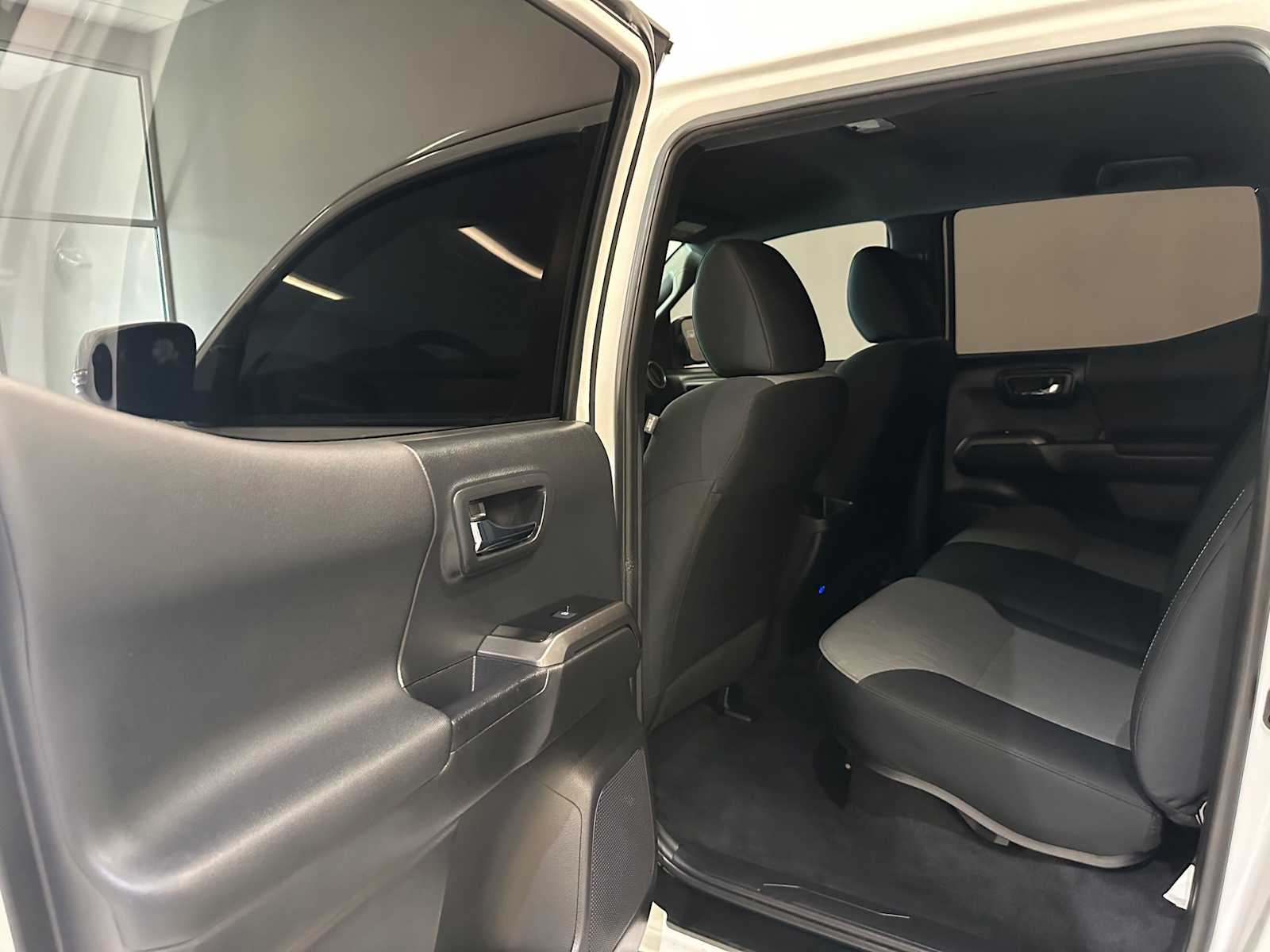 Thumbnail: 2023 Toyota Tacoma - 23