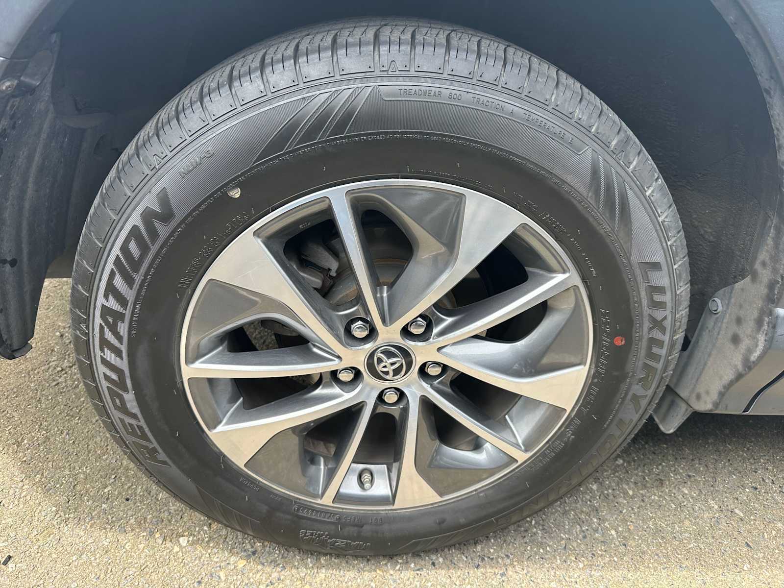 Thumbnail: 2018 Toyota RAV4 - 4