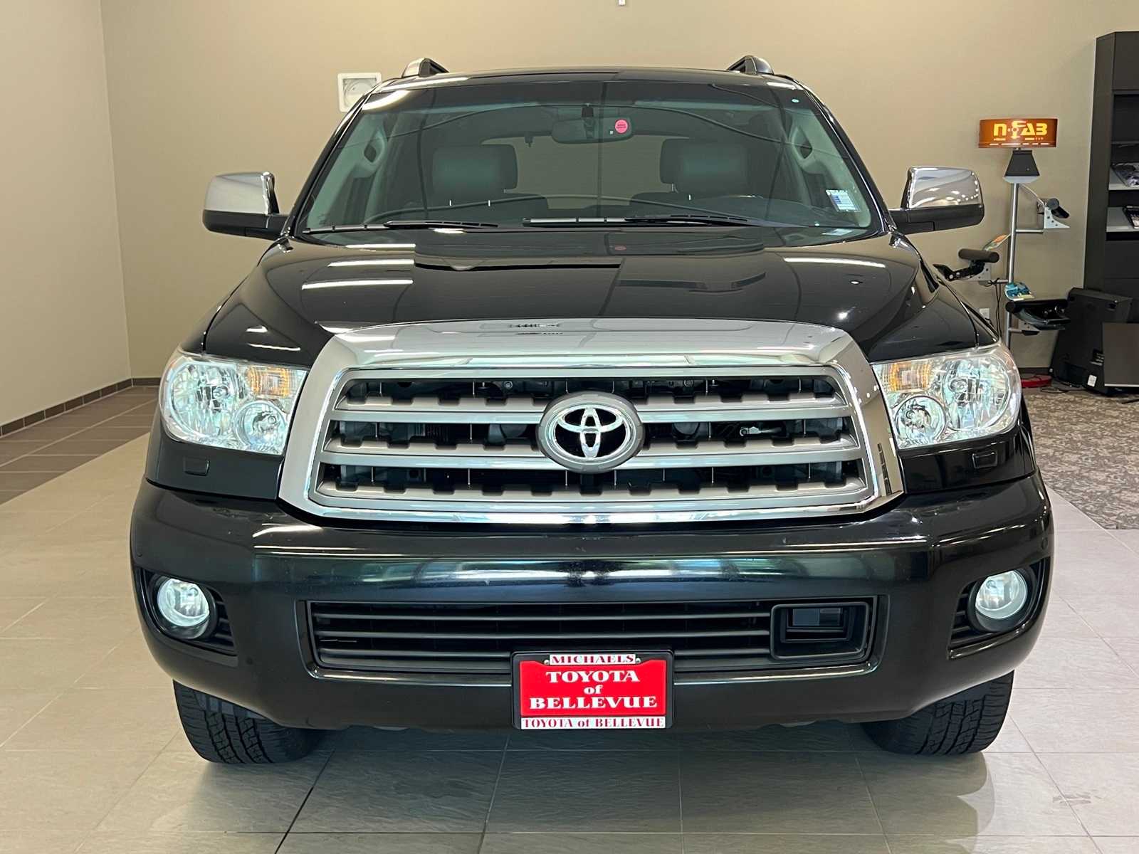 Thumbnail: 2014 Toyota Sequoia - 8