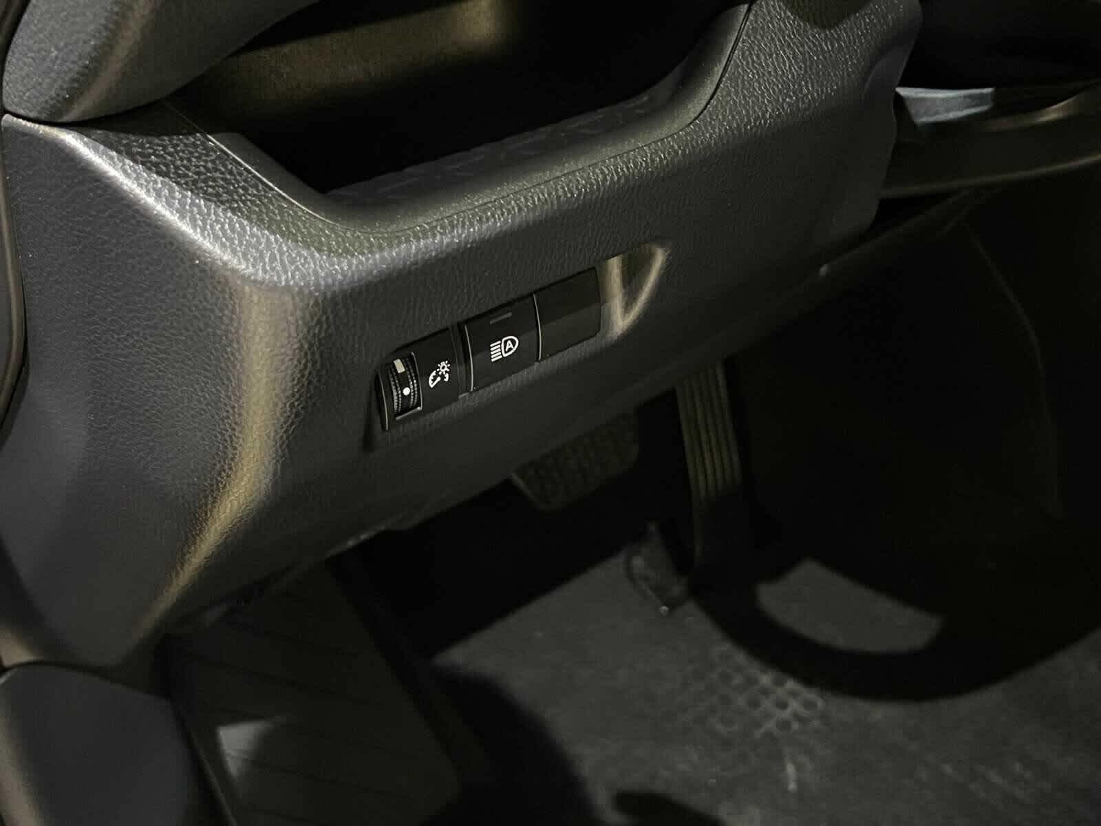 Thumbnail: 2023 Toyota RAV4 - 16