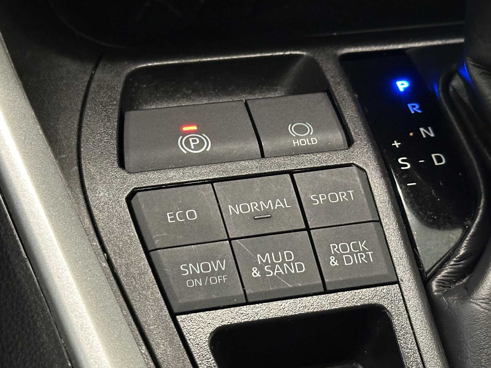 Thumbnail: 2024 Toyota RAV4 - 16