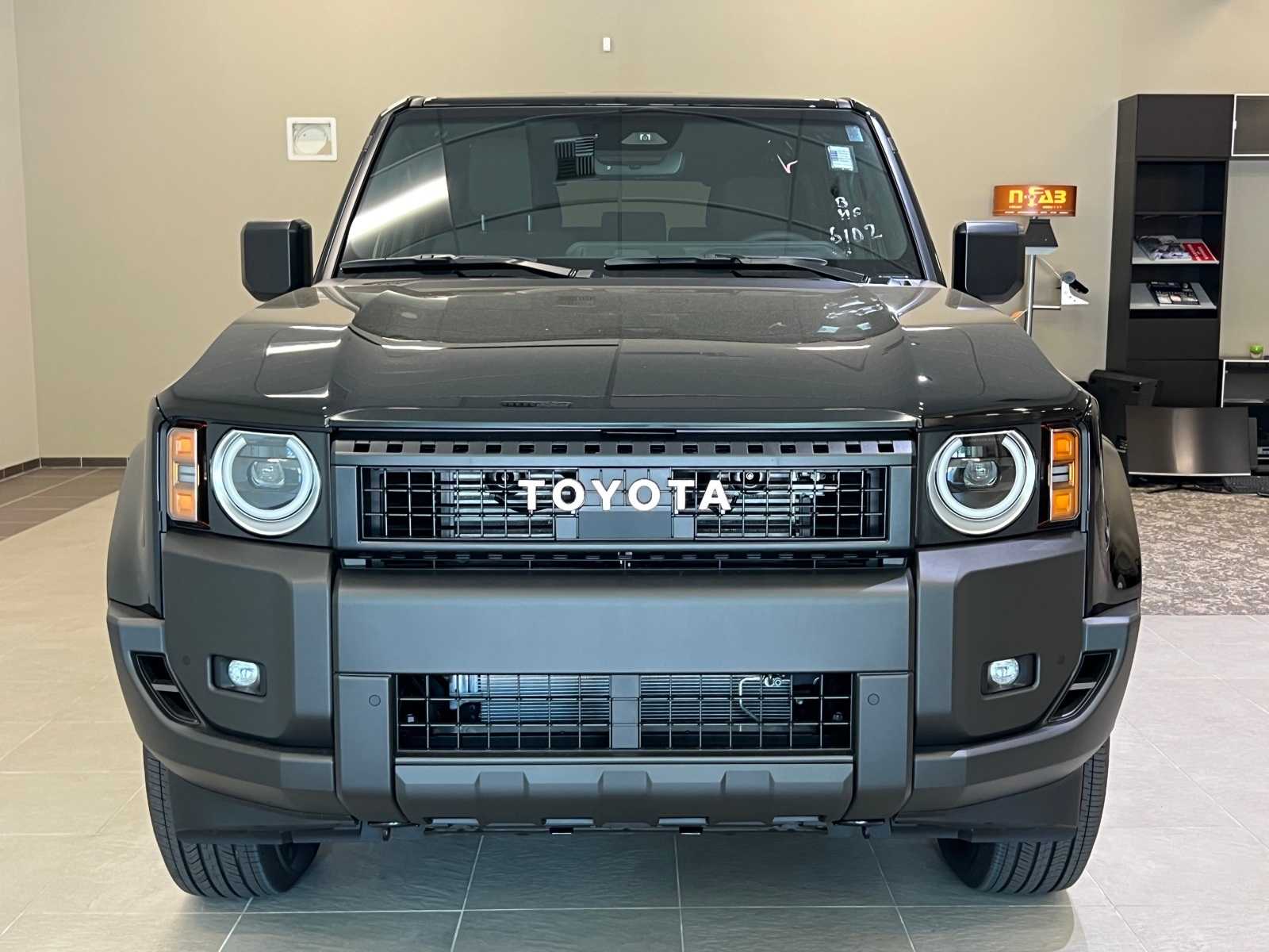 Thumbnail: 2025 Toyota Land Cruiser - 8