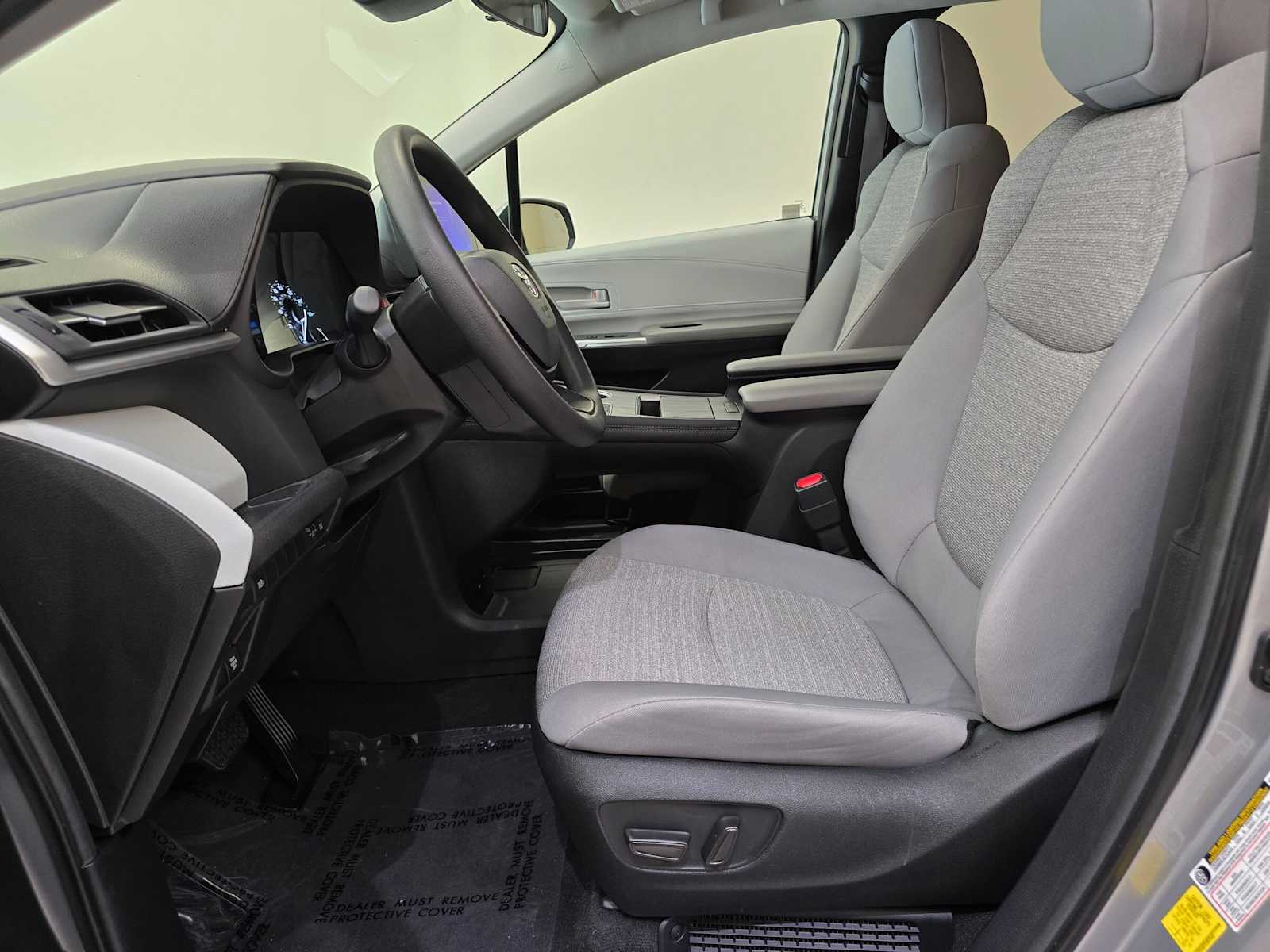 Thumbnail: 2025 Toyota Sienna - 20