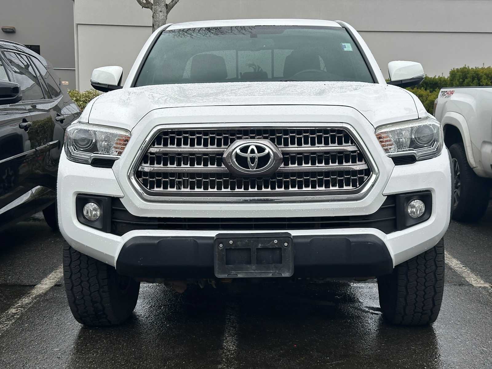 Thumbnail: 2017 Toyota Tacoma - 2