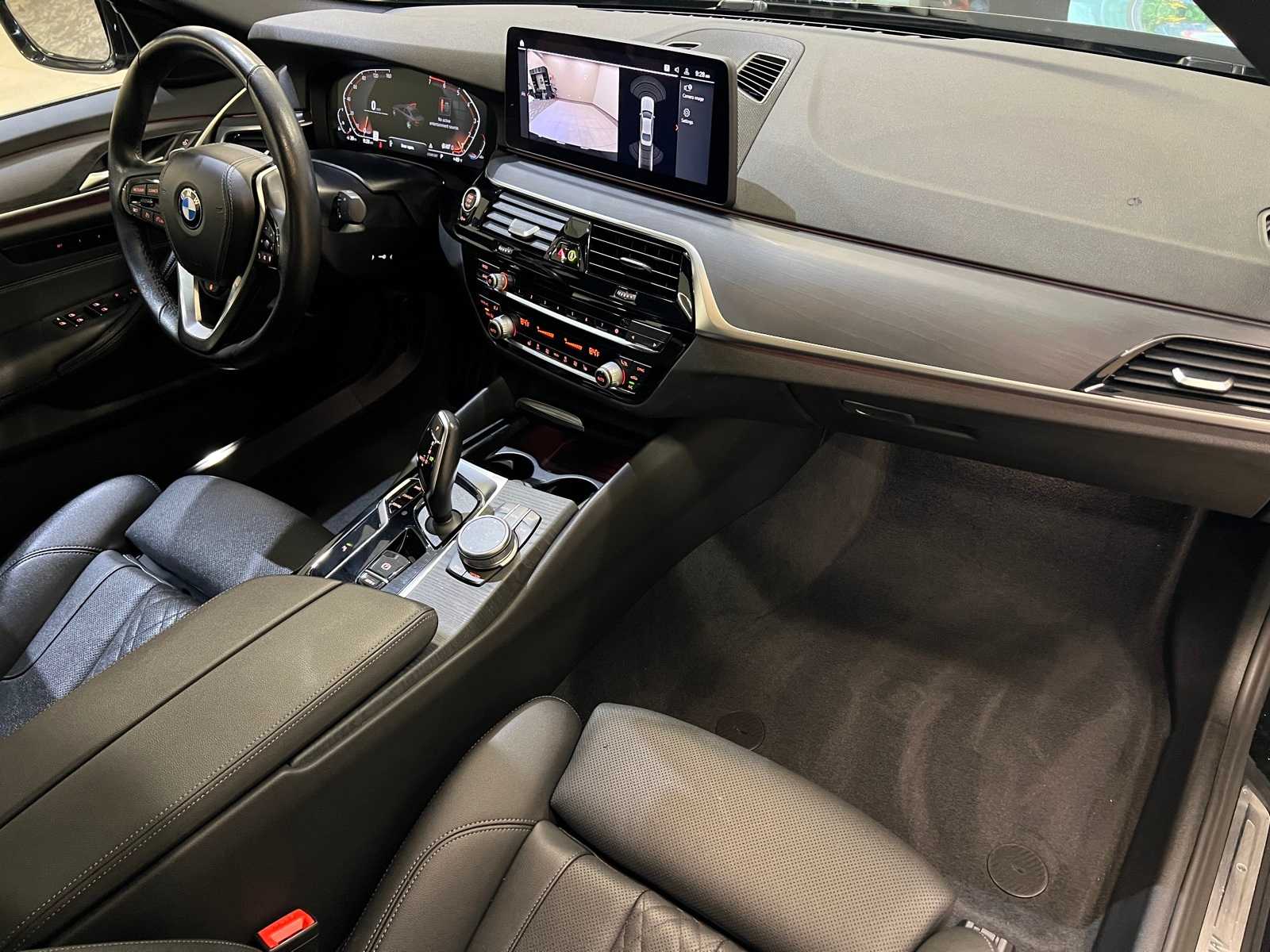 Thumbnail: 2022 BMW 5 Series - 15