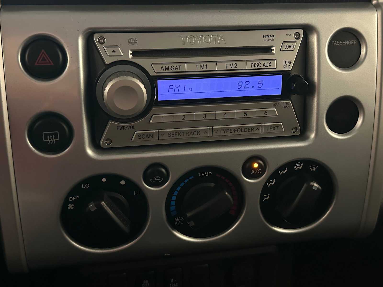 Thumbnail: 2007 Toyota FJ Cruiser - 13