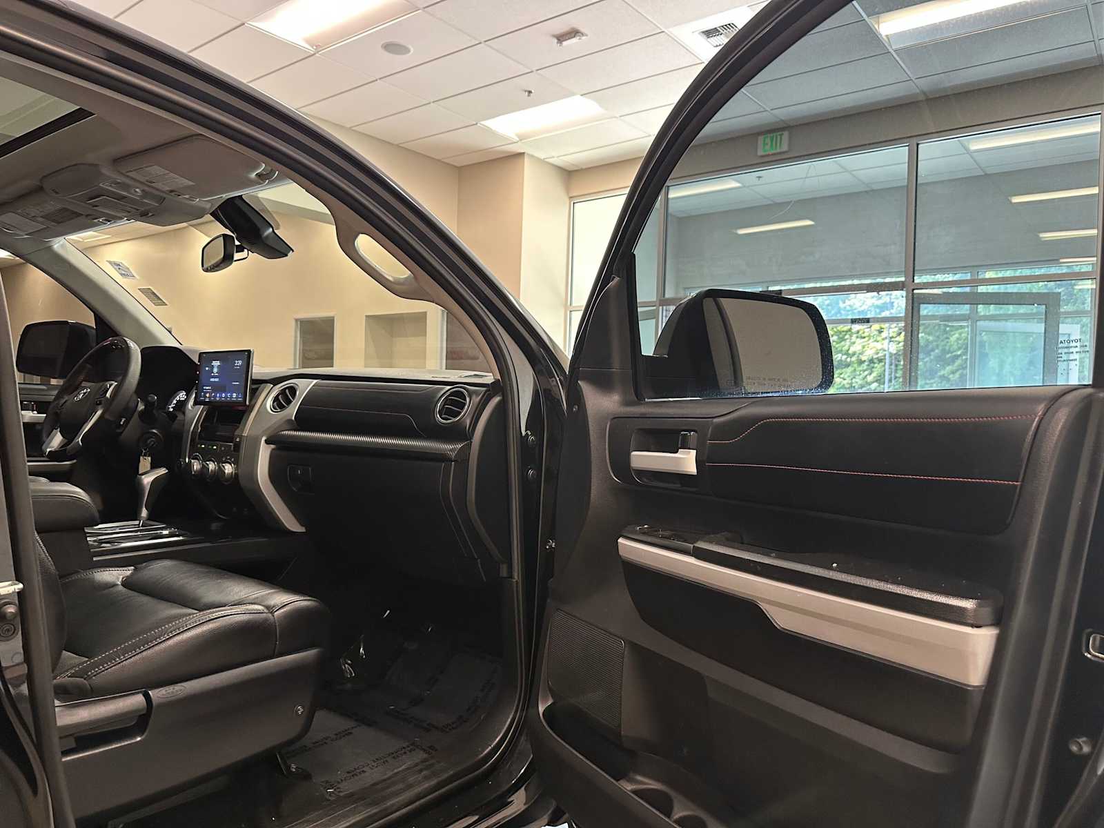 Thumbnail: 2019 Toyota Tundra - 28
