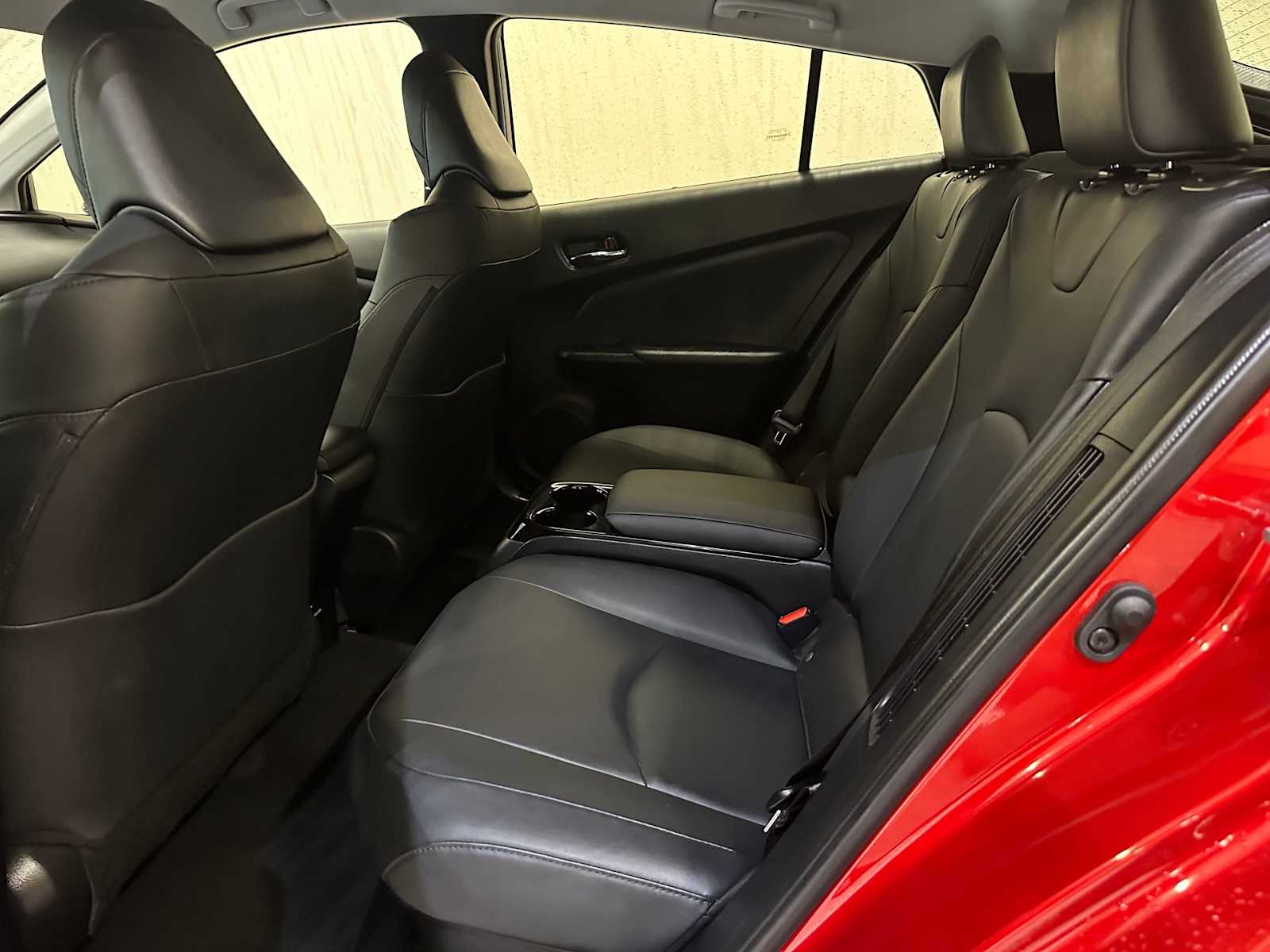 Thumbnail: 2019 Toyota Prius Prime - 23