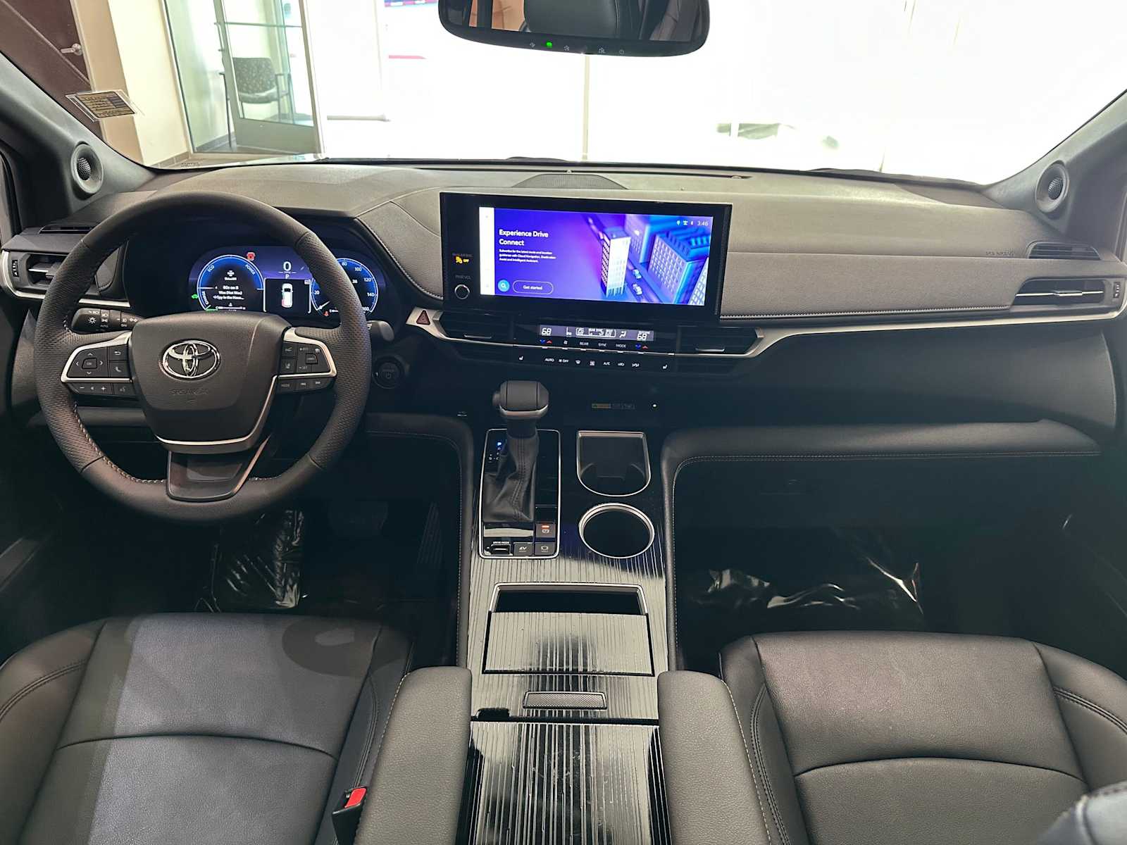 Thumbnail: 2025 Toyota Sienna - 10