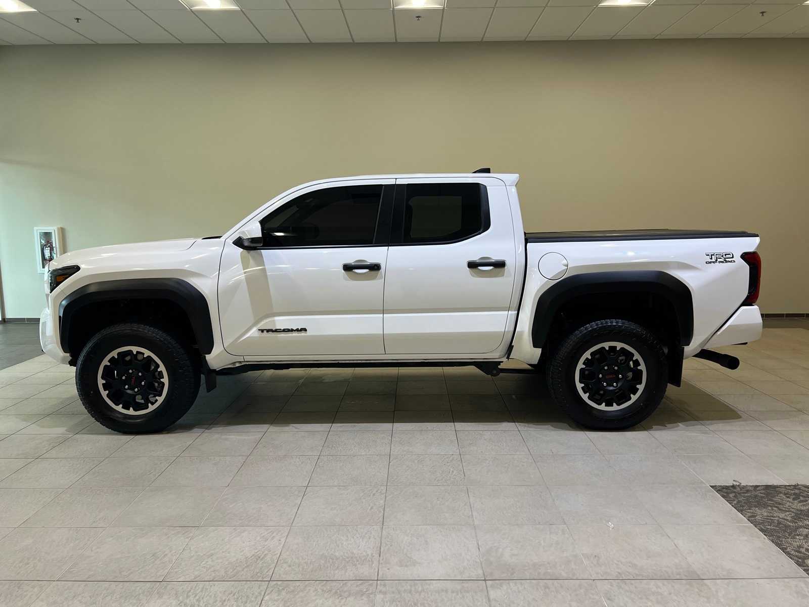 Thumbnail: 2024 Toyota Tacoma - 3