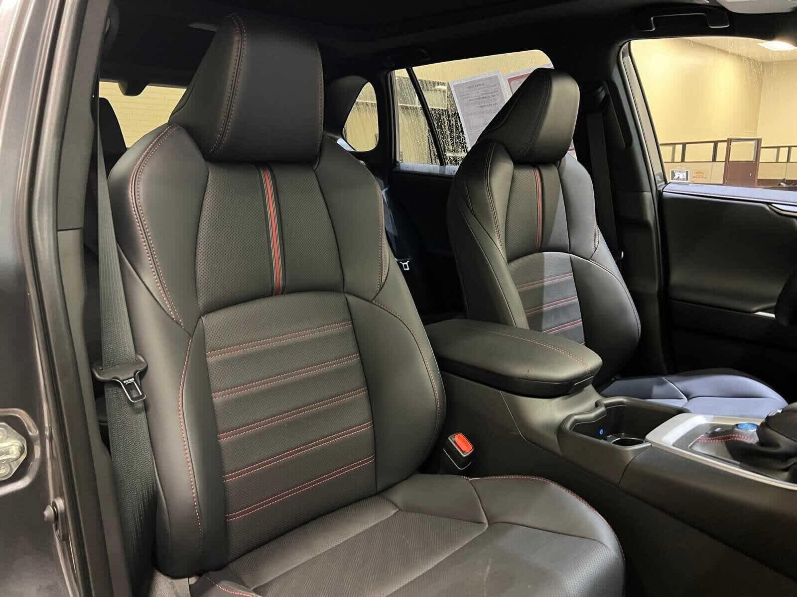 Thumbnail: 2025 Toyota RAV4 - 14