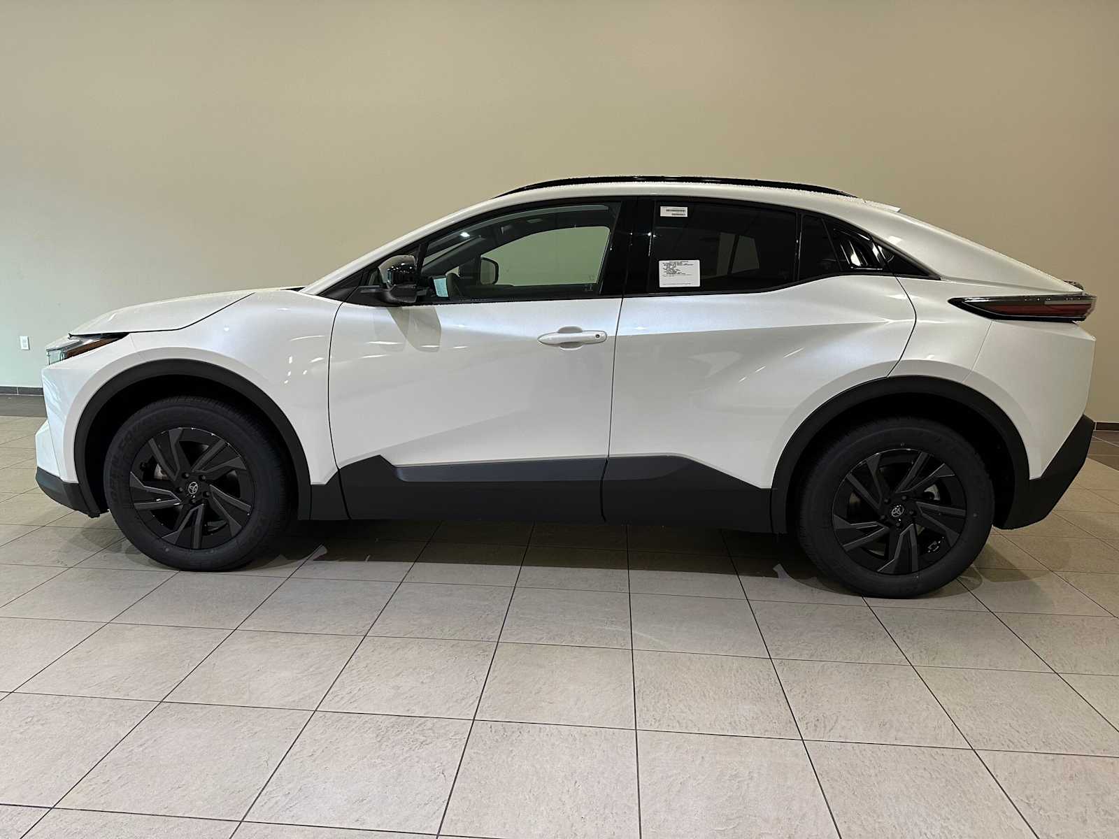 Thumbnail: 2026 Toyota C-HR - 3